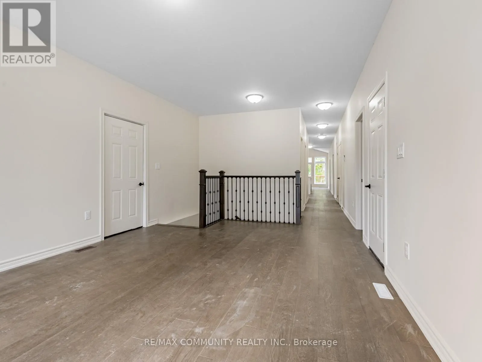 506 SIMCOE STREET