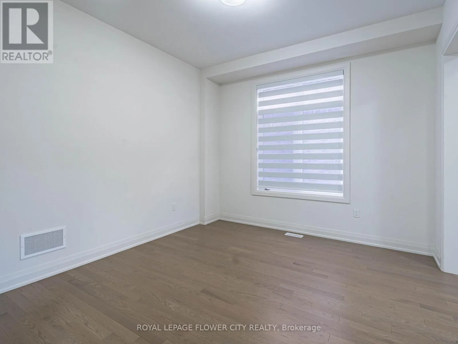 26 HUMMINGBIRD GROVE