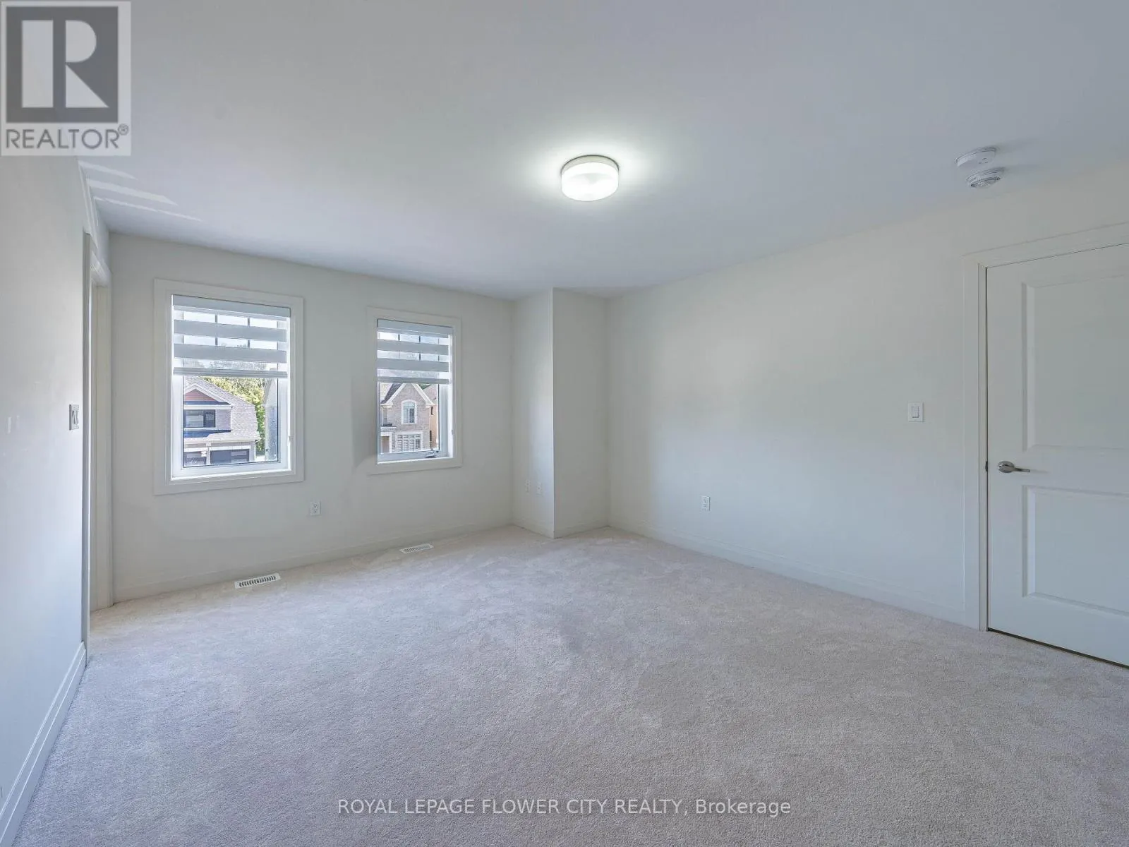 26 HUMMINGBIRD GROVE