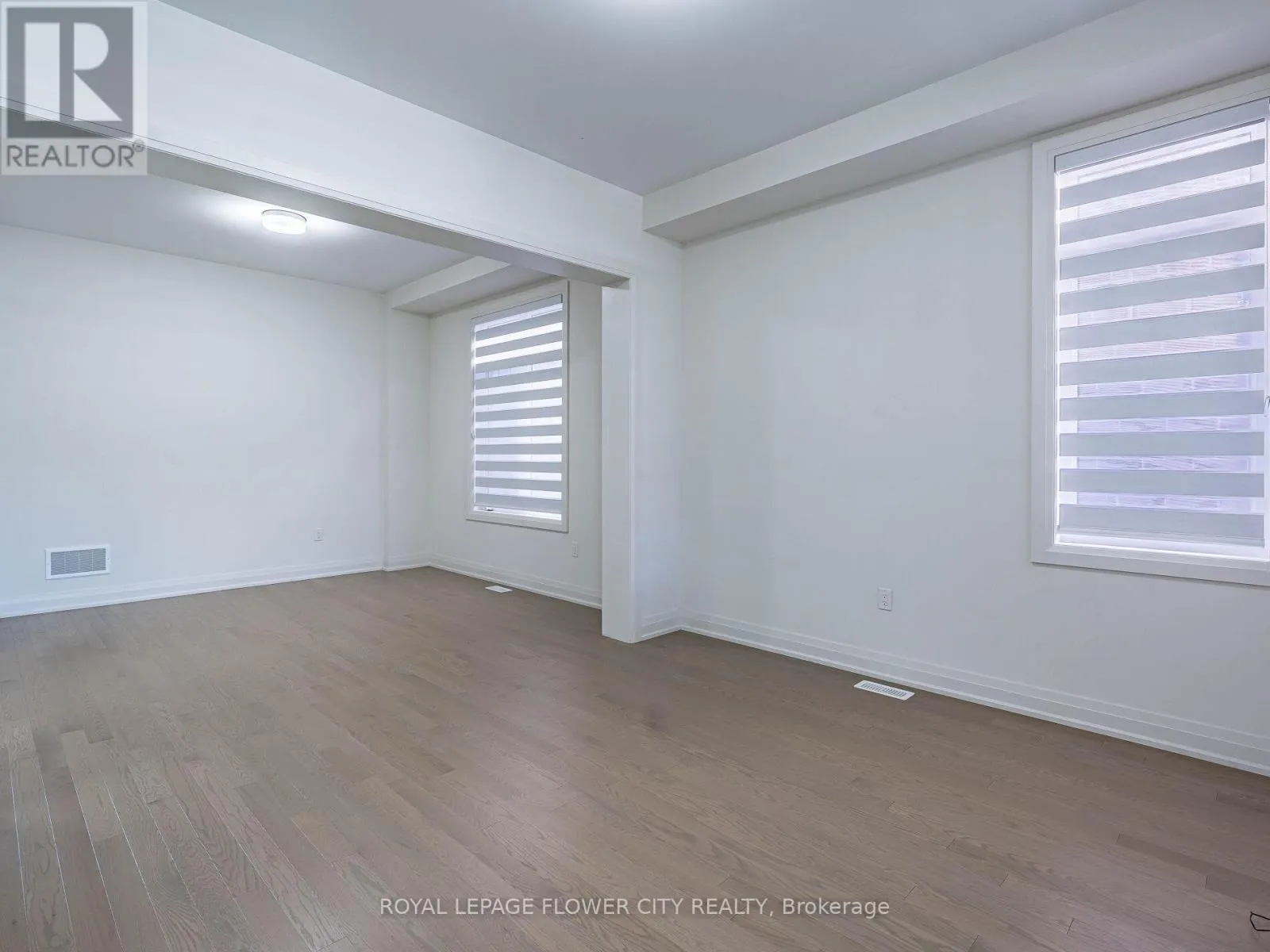 26 HUMMINGBIRD GROVE