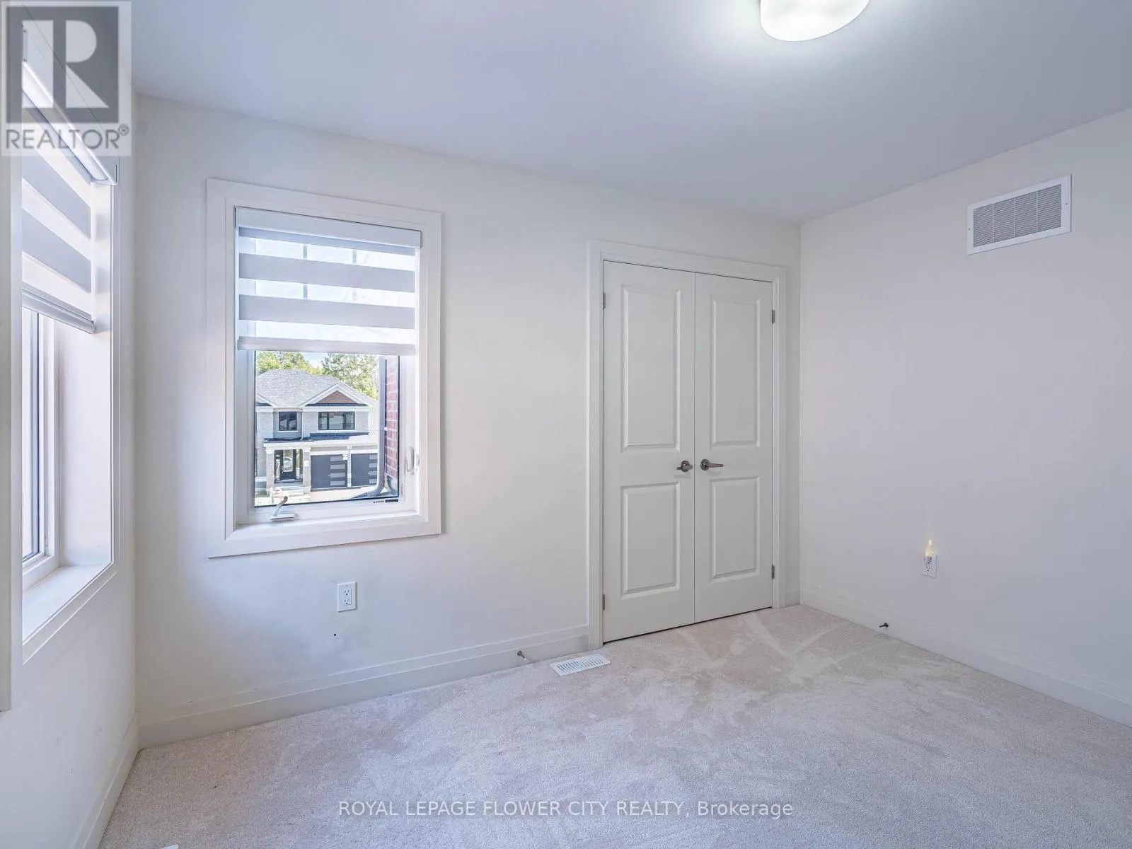 26 HUMMINGBIRD GROVE