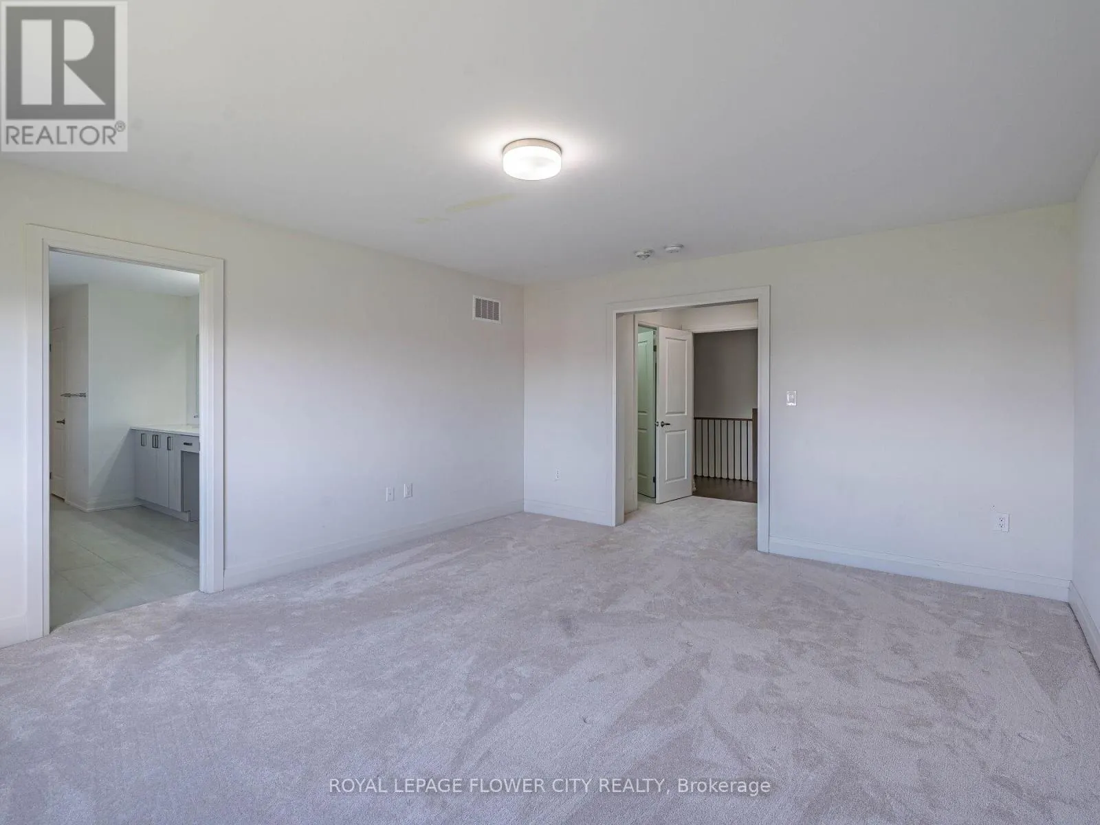 26 HUMMINGBIRD GROVE