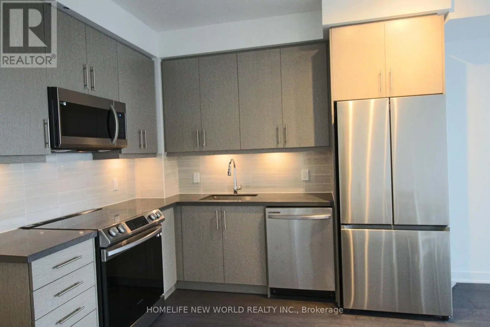1209 - 105 ONEIDA CRESCENT S
