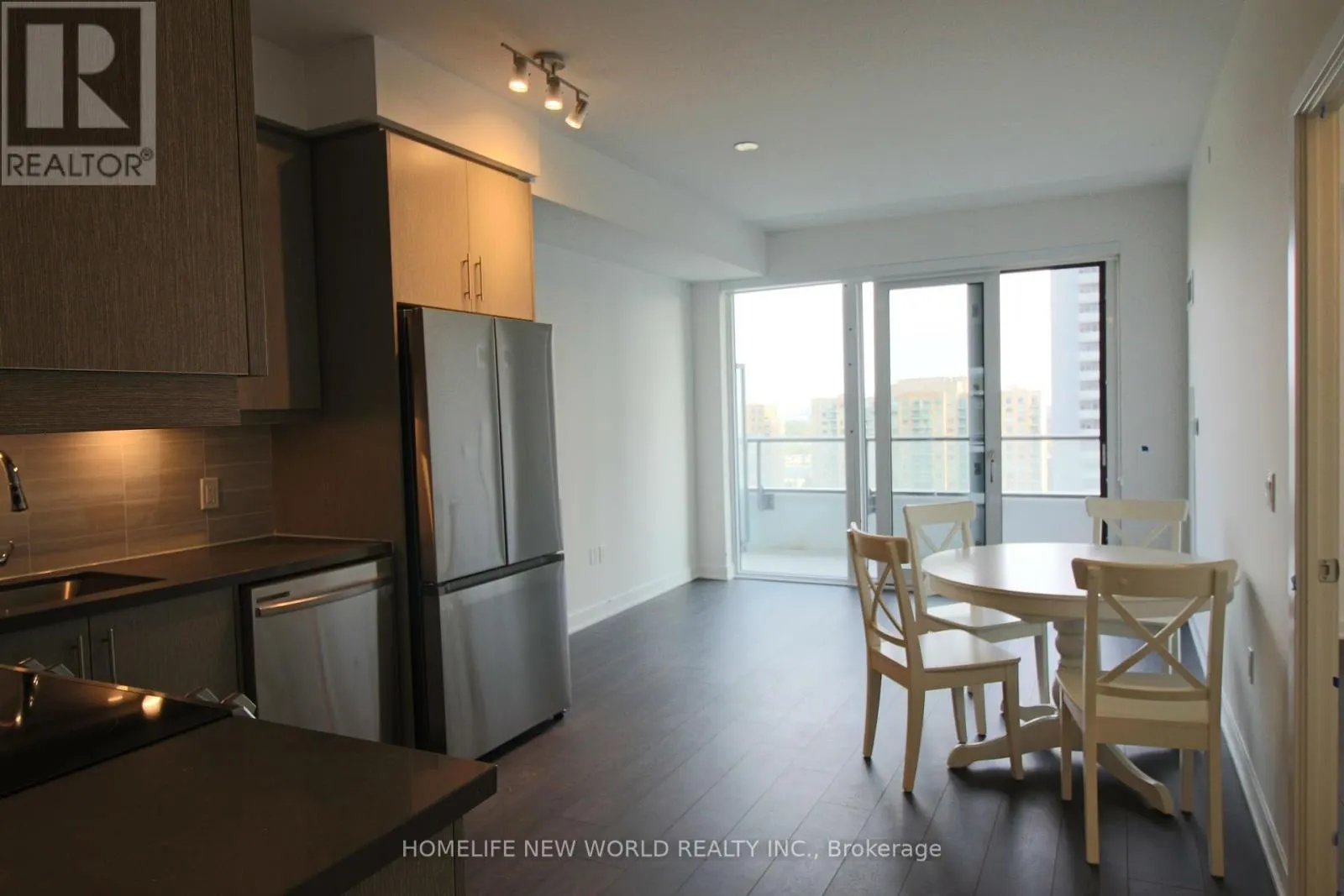1209 - 105 ONEIDA CRESCENT S