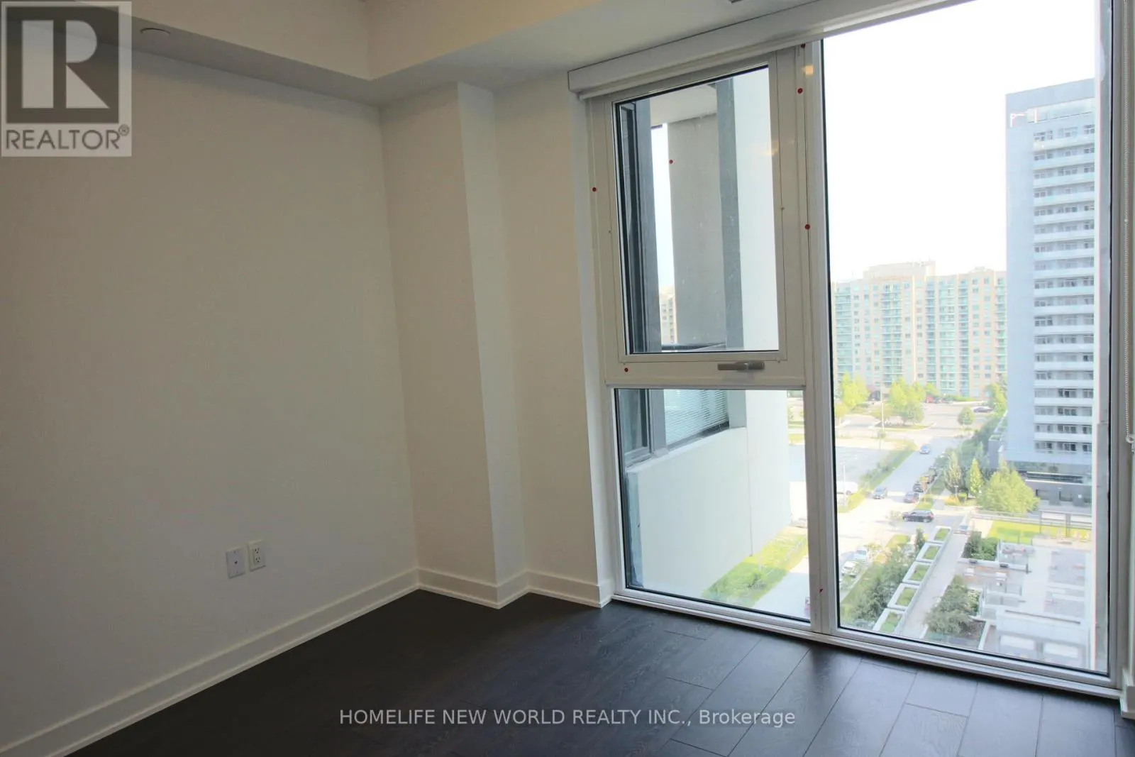 1209 - 105 ONEIDA CRESCENT S