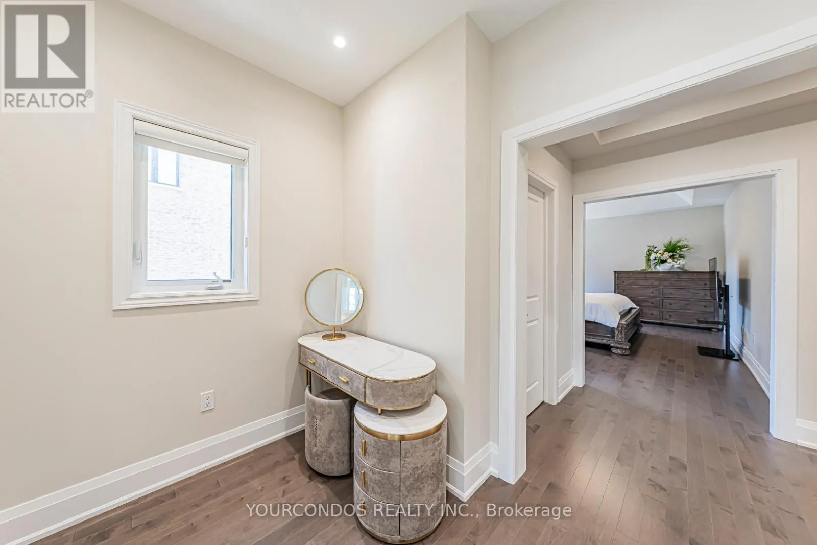 9 SEAGER STREET