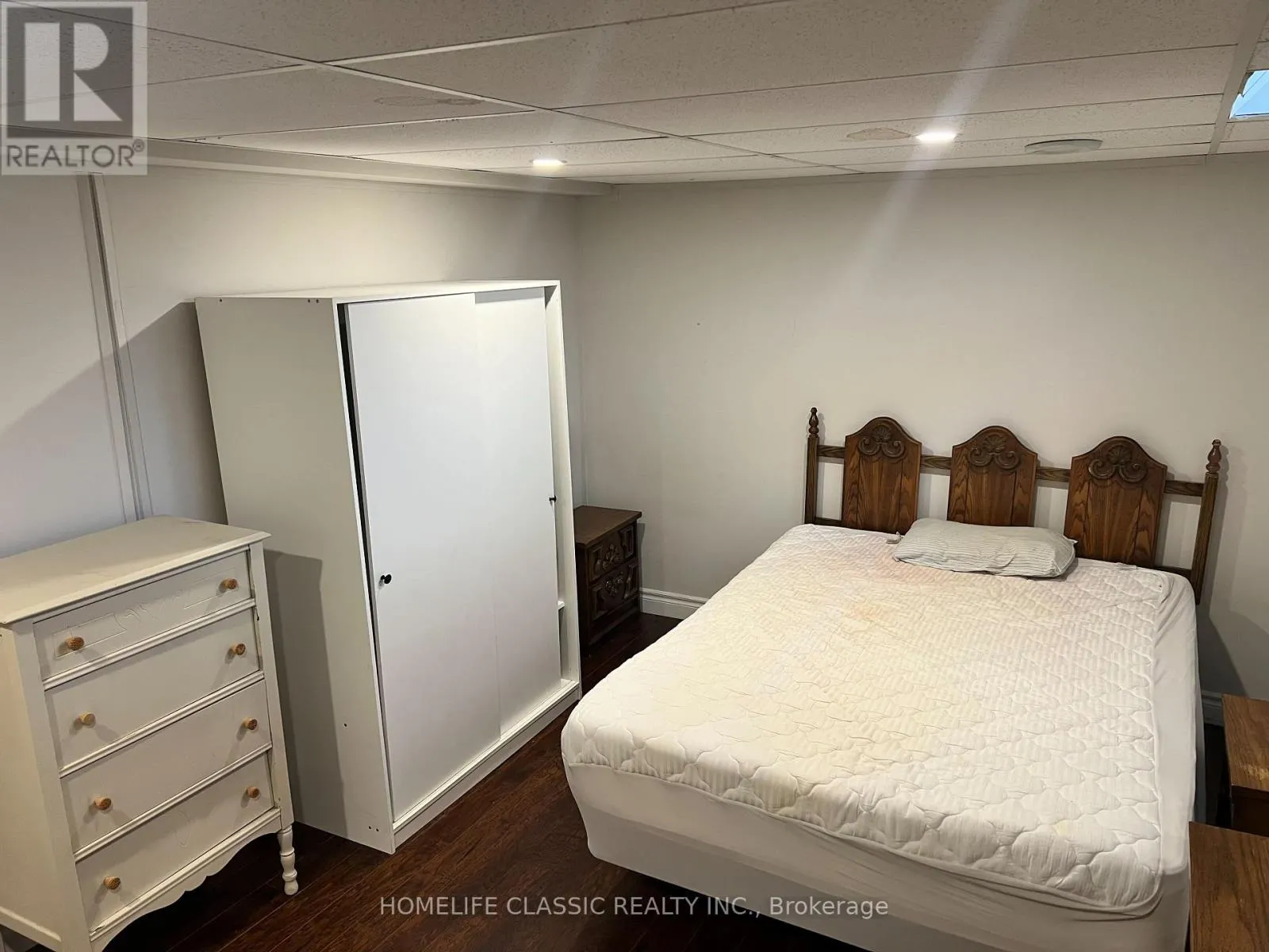 BASEMENT, UNIT A  - 972 KRISTA COURT