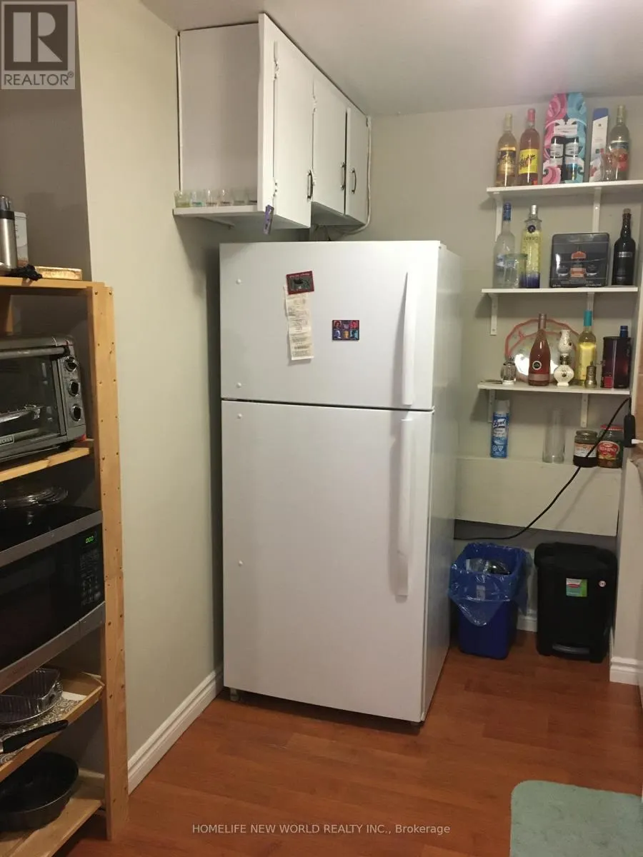 8 - 42 BROCK STREET W
