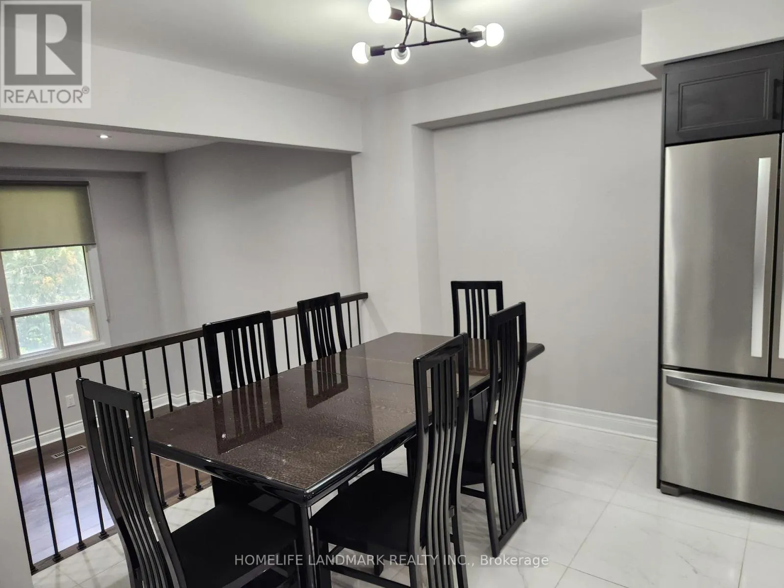 104 - 7 POPLAR CRESCENT