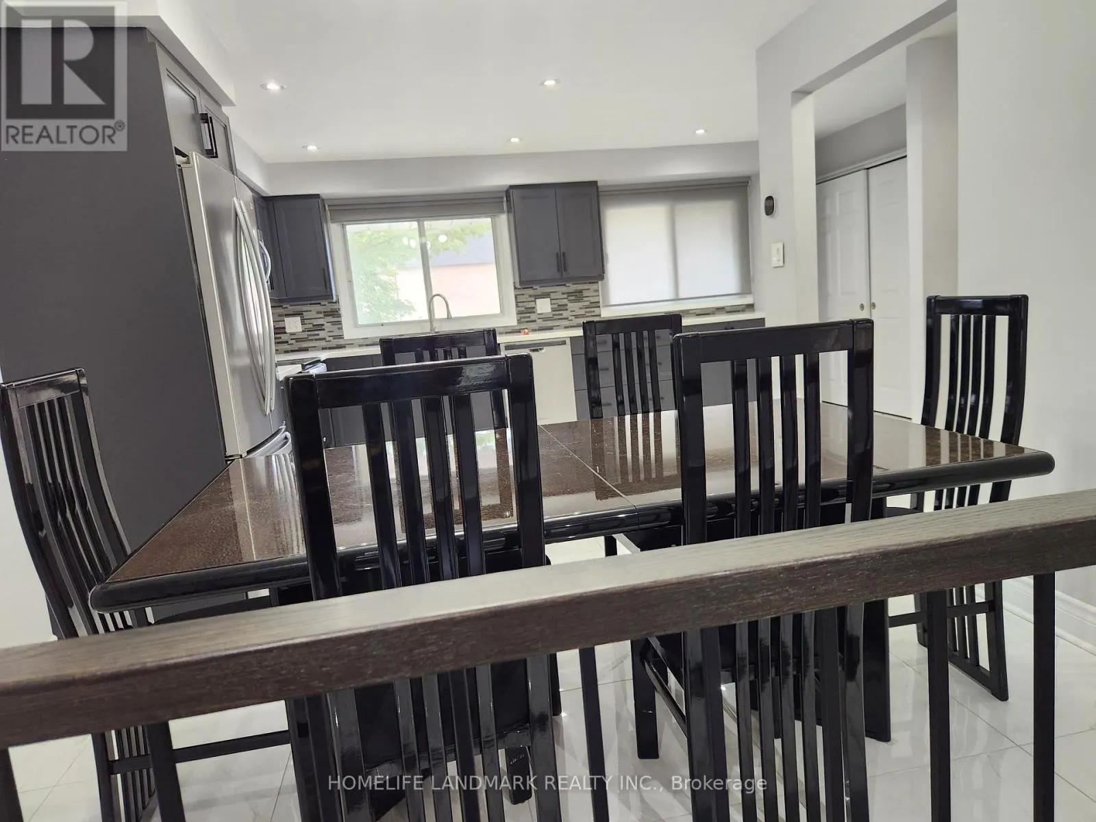 104 - 7 POPLAR CRESCENT
