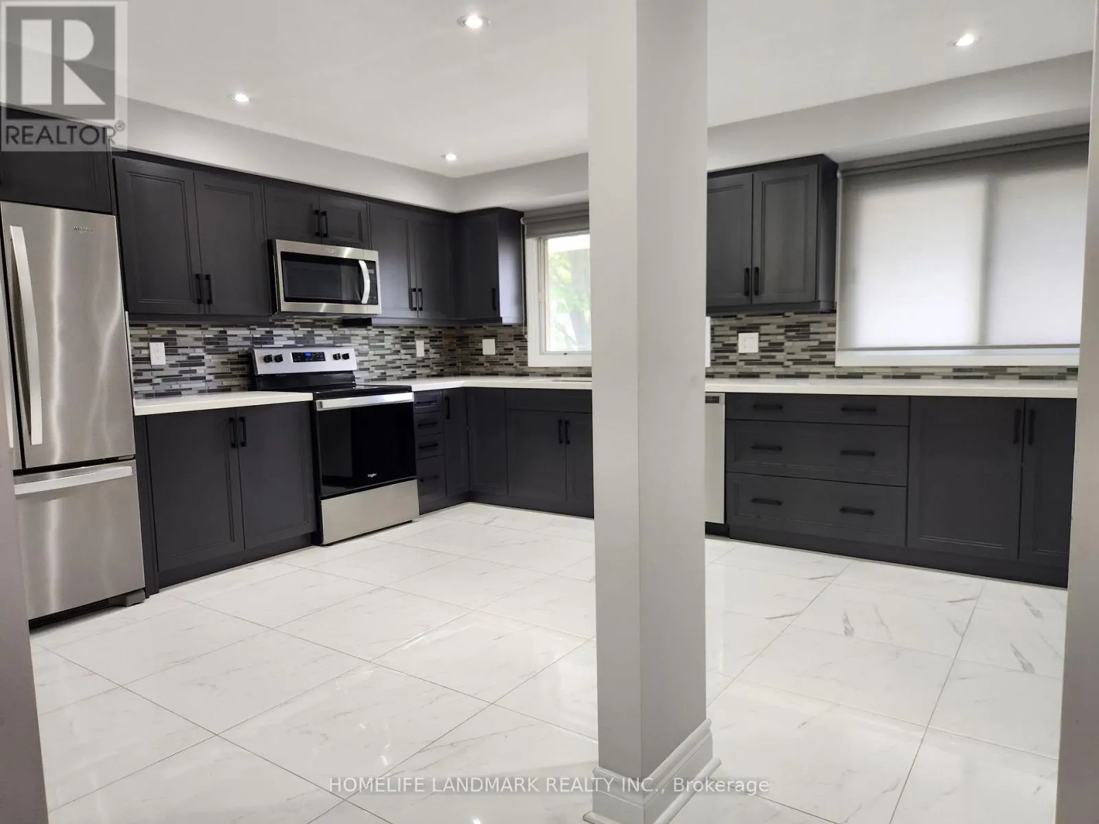 104 - 7 POPLAR CRESCENT