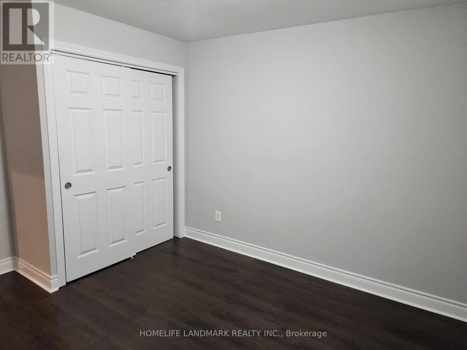 104 - 7 POPLAR CRESCENT