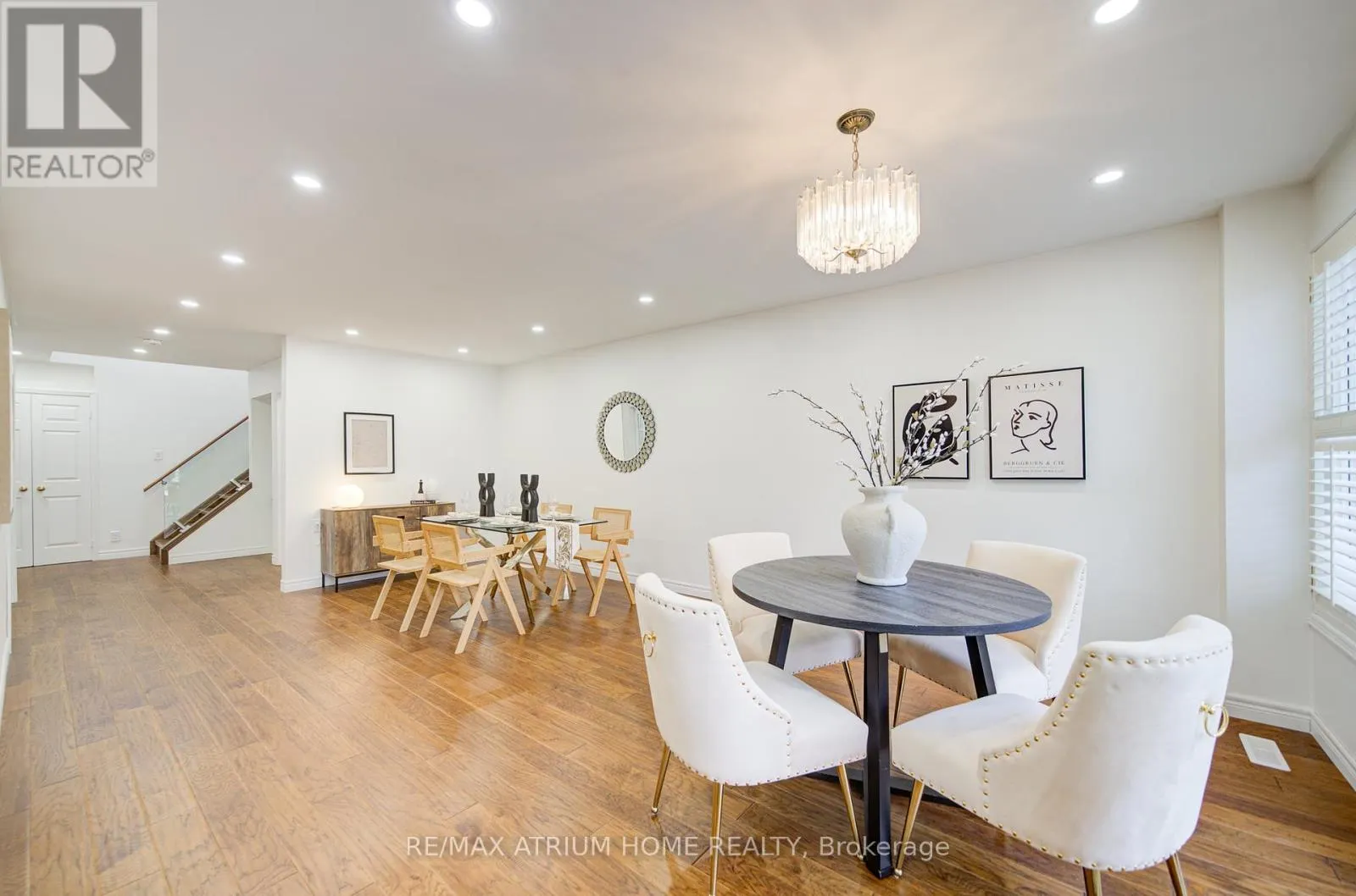 70 MILLCROFT WAY