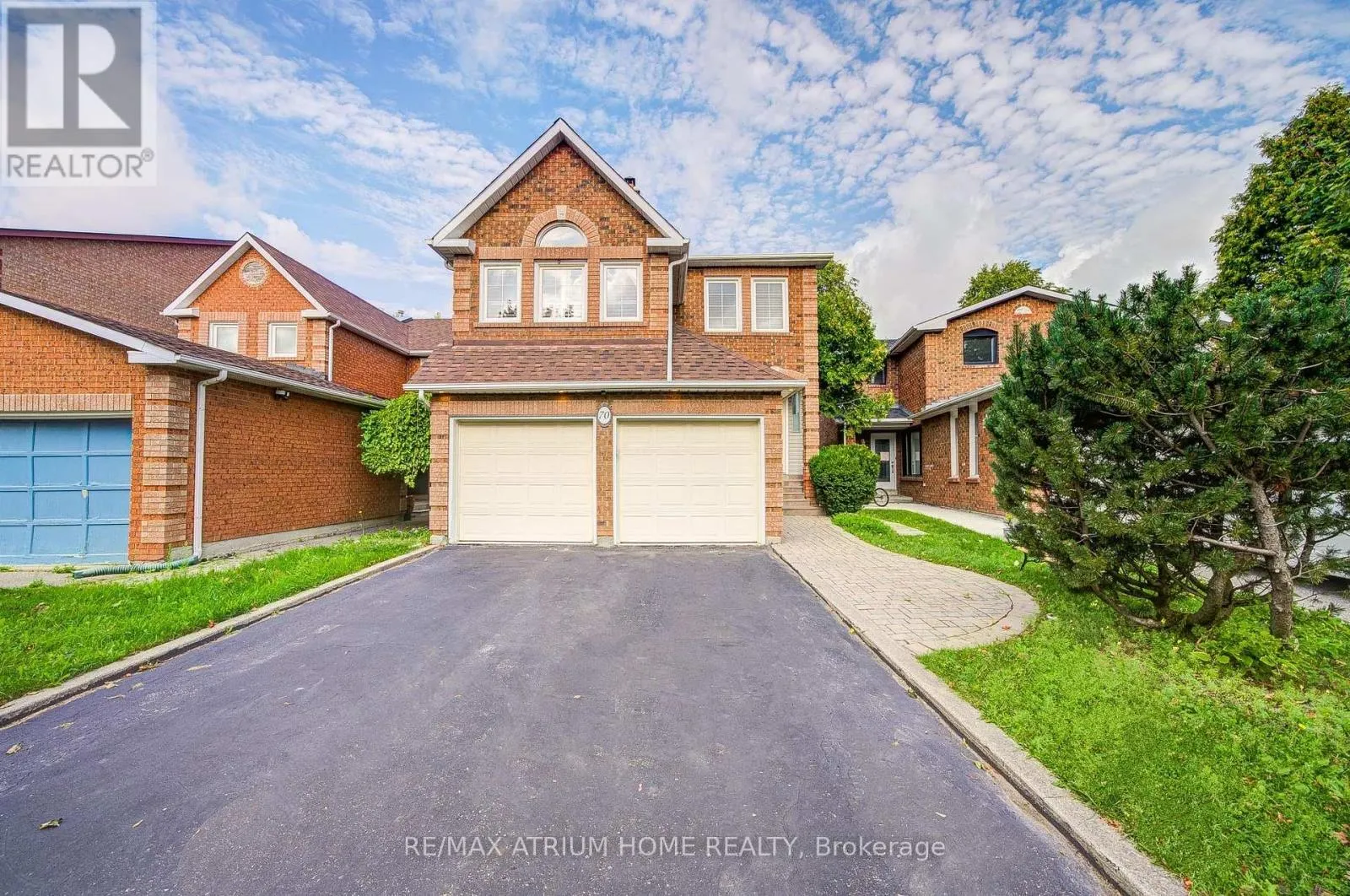 70 MILLCROFT WAY