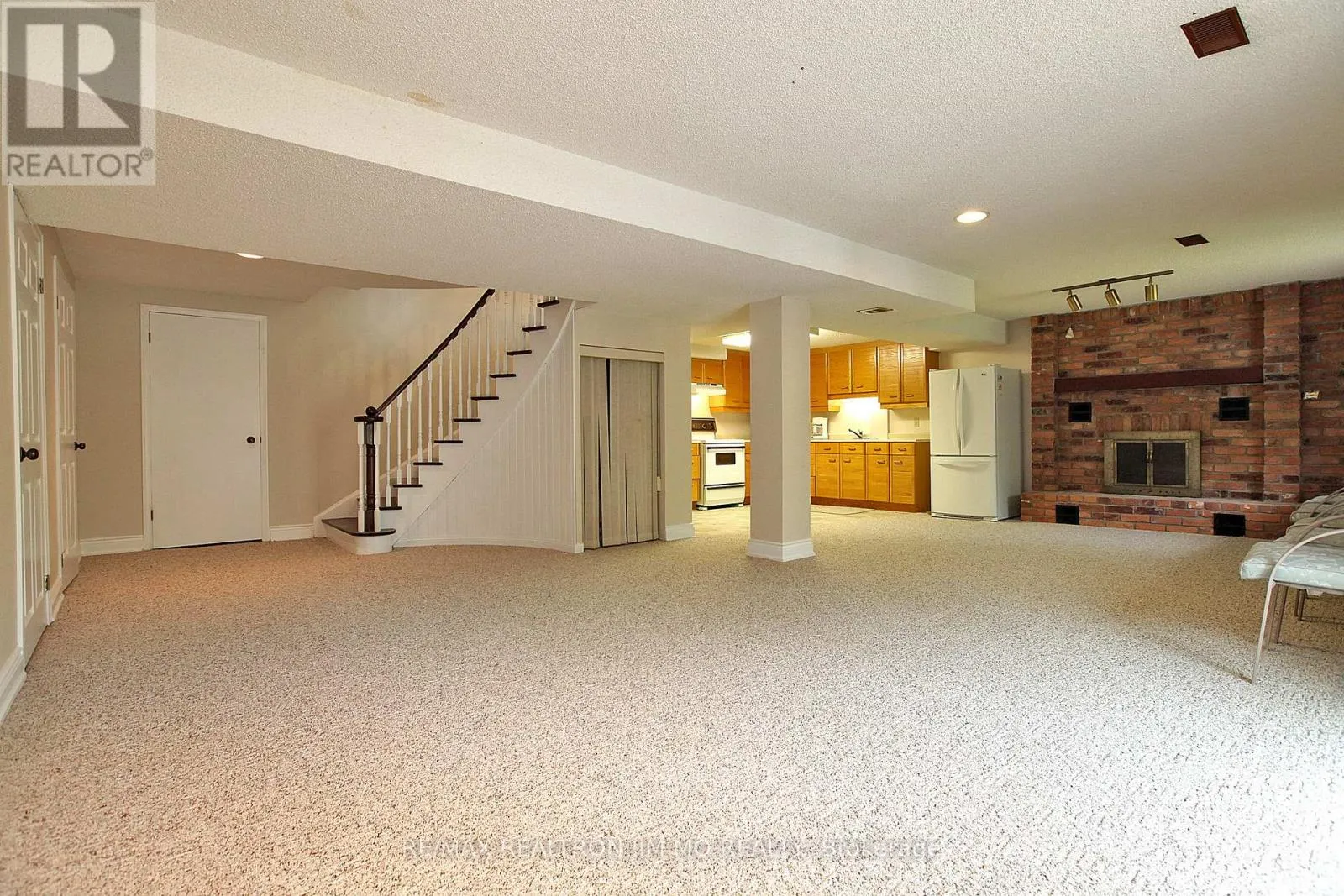 102 BRIARWOOD ROAD