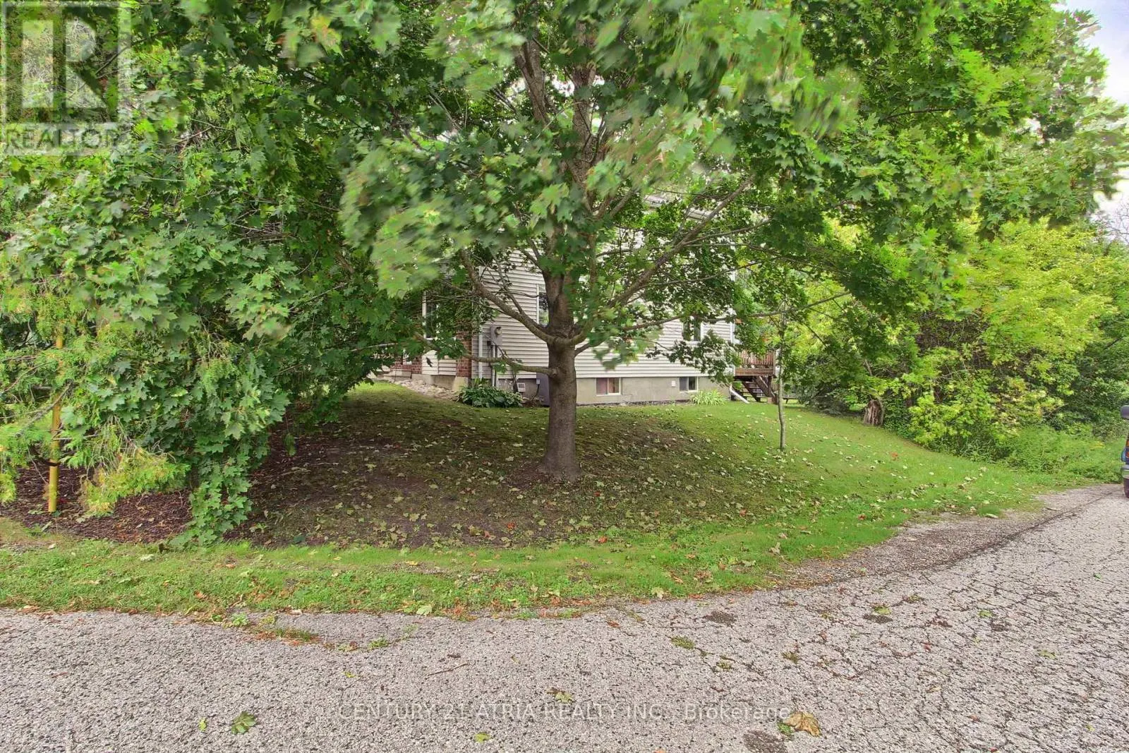 6 PENNY PLACE