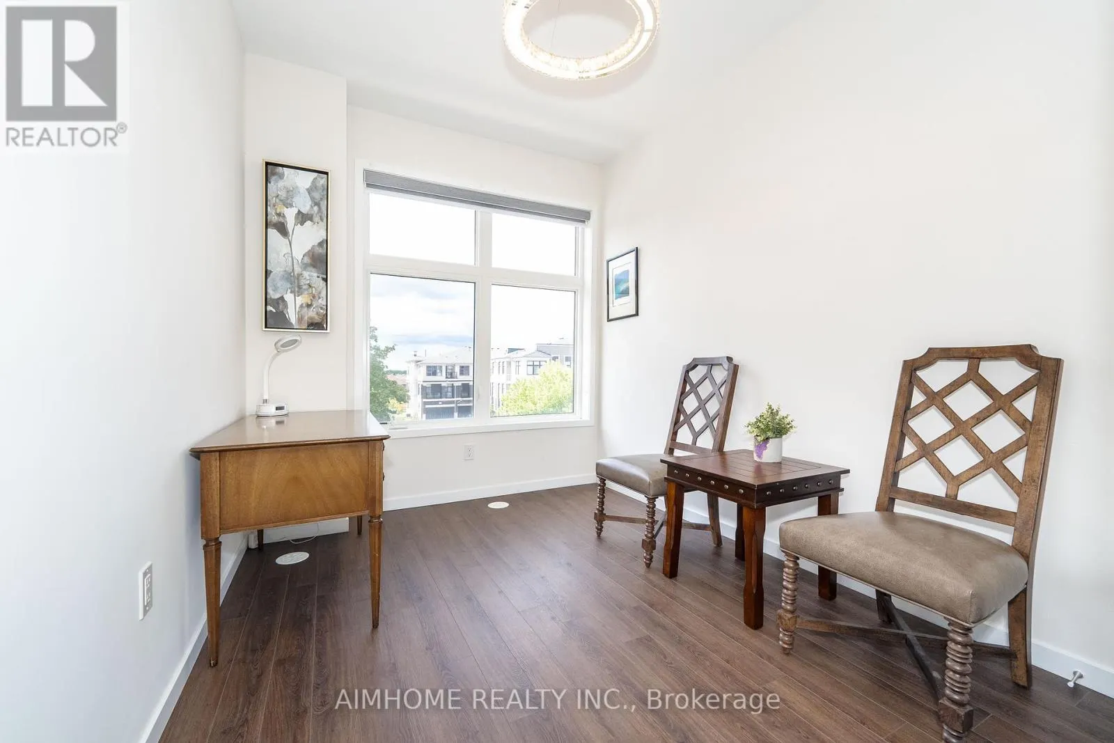 13 ARMILLO PLACE
