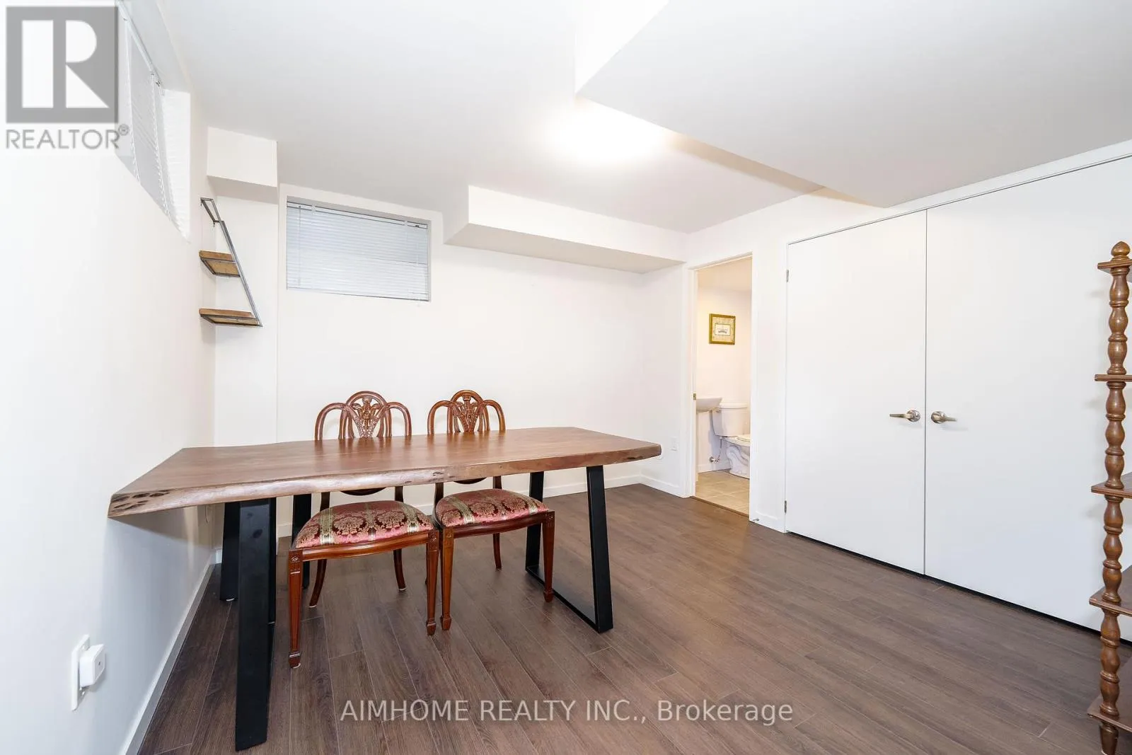 13 ARMILLO PLACE
