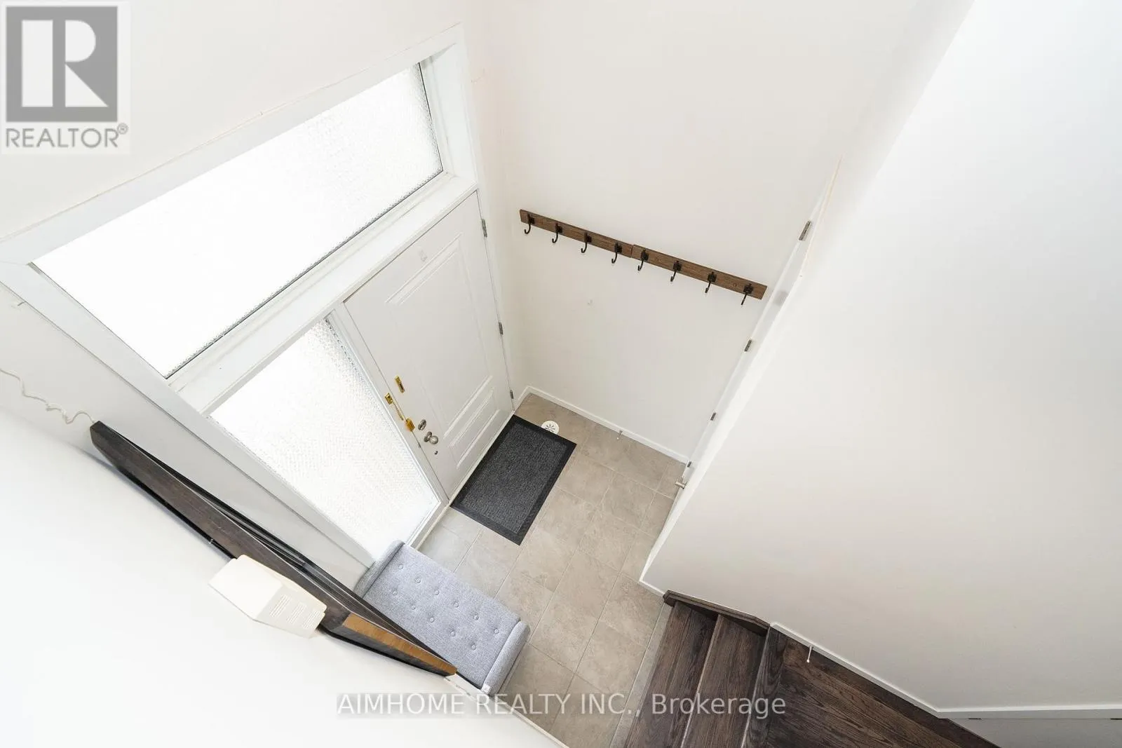 13 ARMILLO PLACE