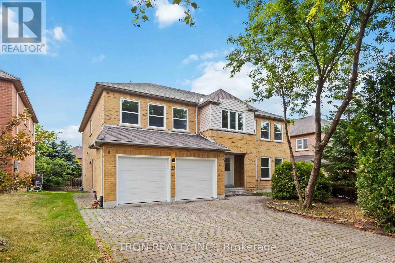 33 GUILDFORD CIRCLE