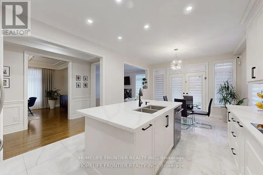 28 ROCK ELM COURT