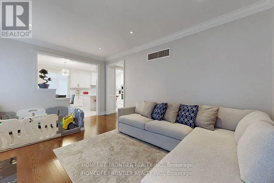28 ROCK ELM COURT