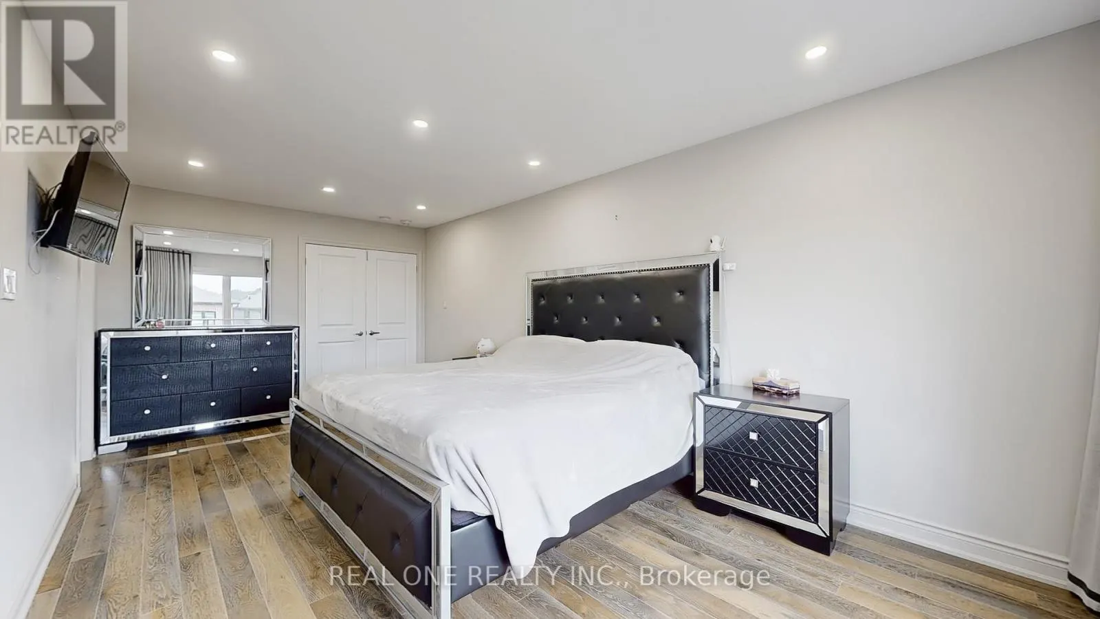 193 CRANBROOK CRESCENT