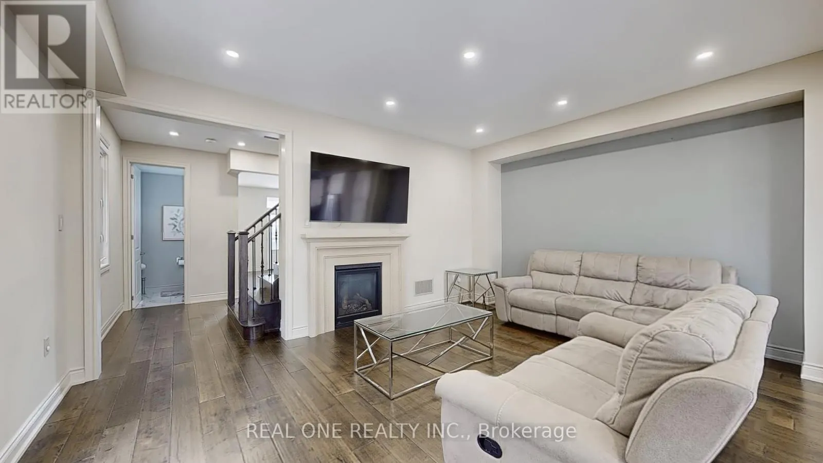 193 CRANBROOK CRESCENT