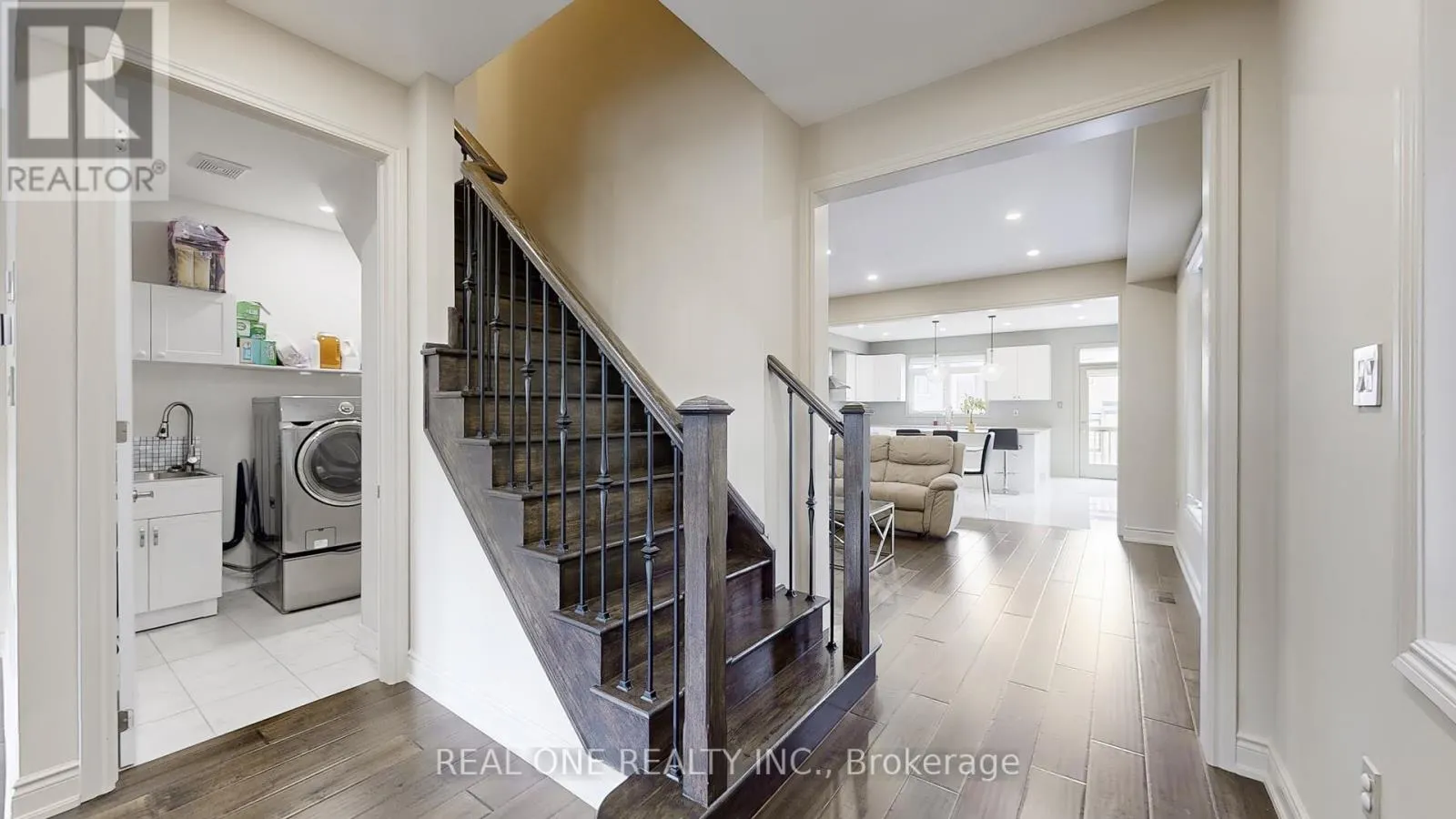 193 CRANBROOK CRESCENT