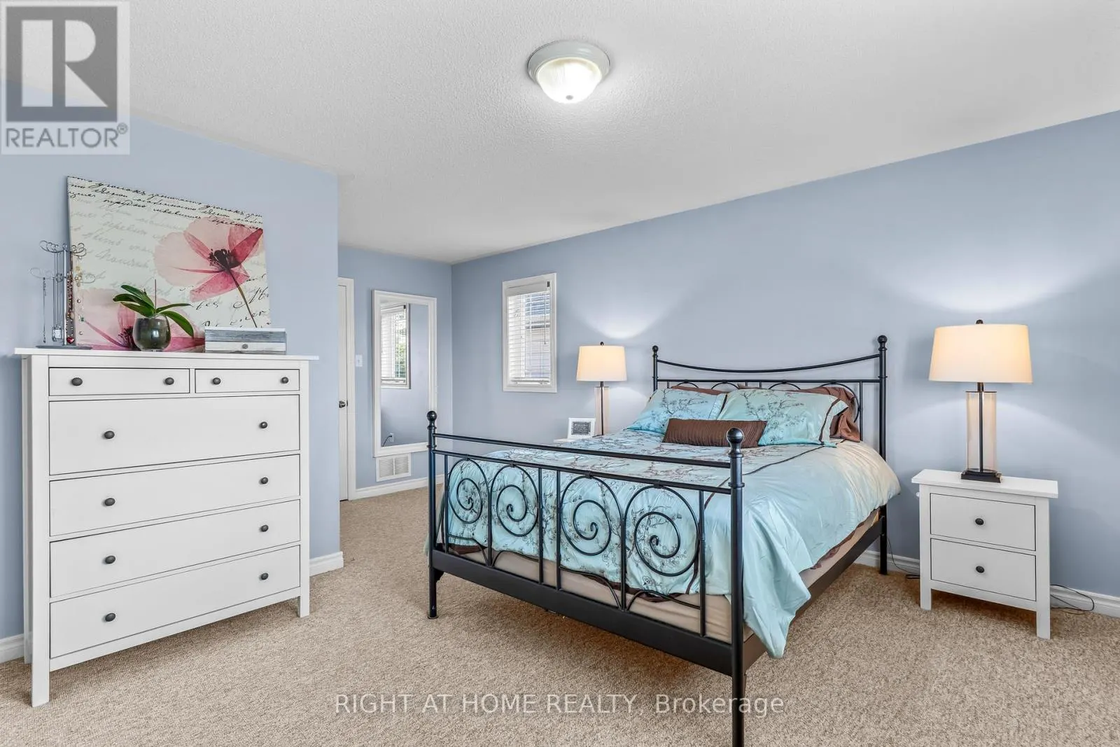 219 BANTING CRESCENT