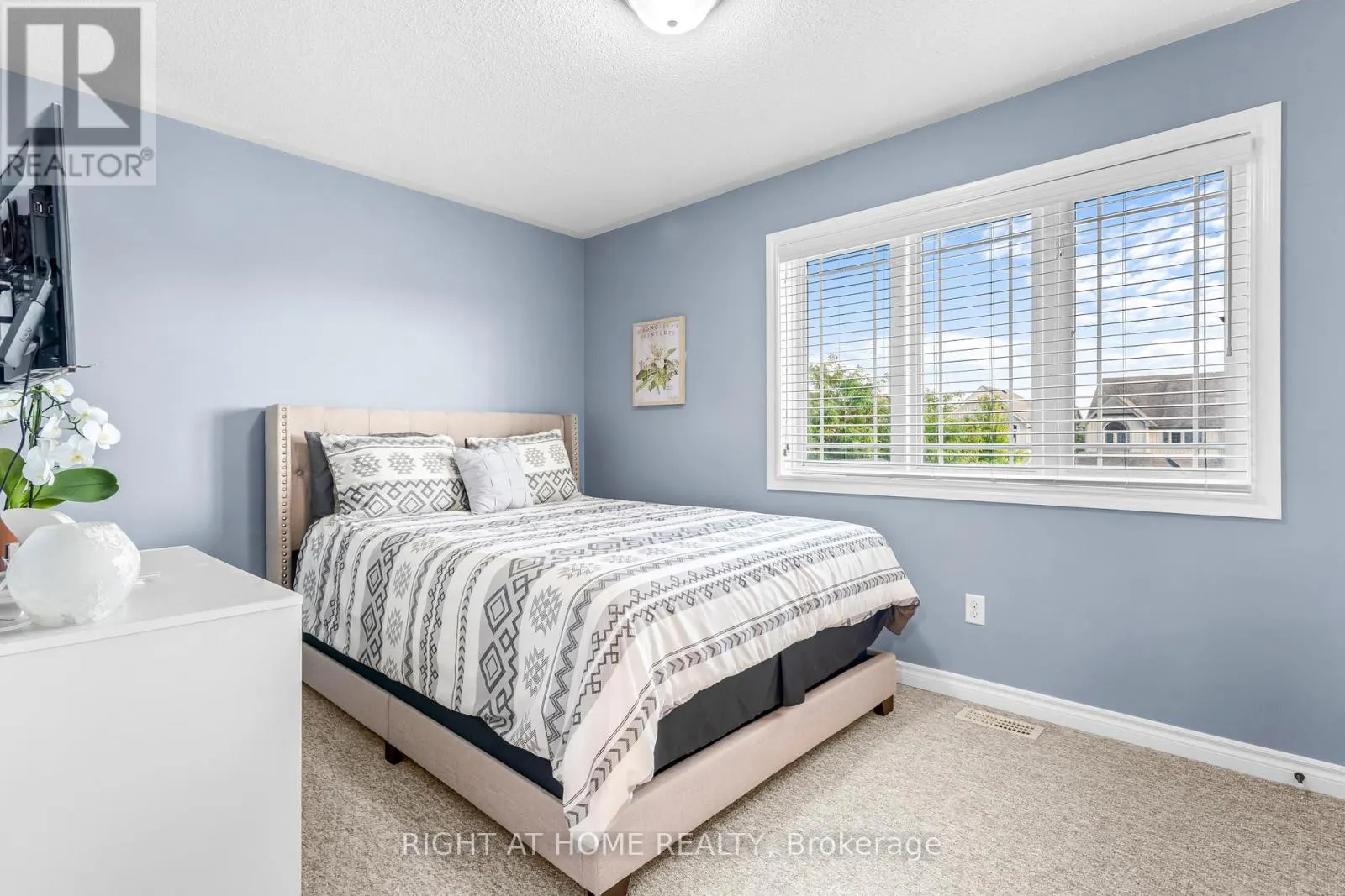 219 BANTING CRESCENT