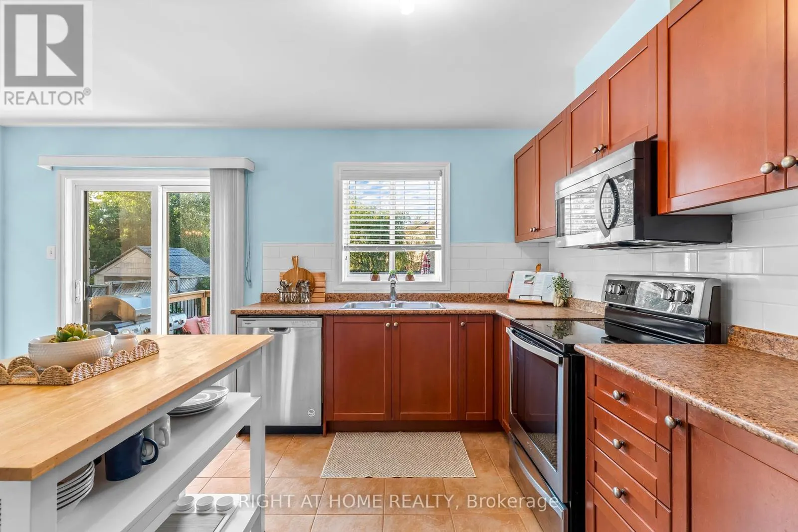 219 BANTING CRESCENT