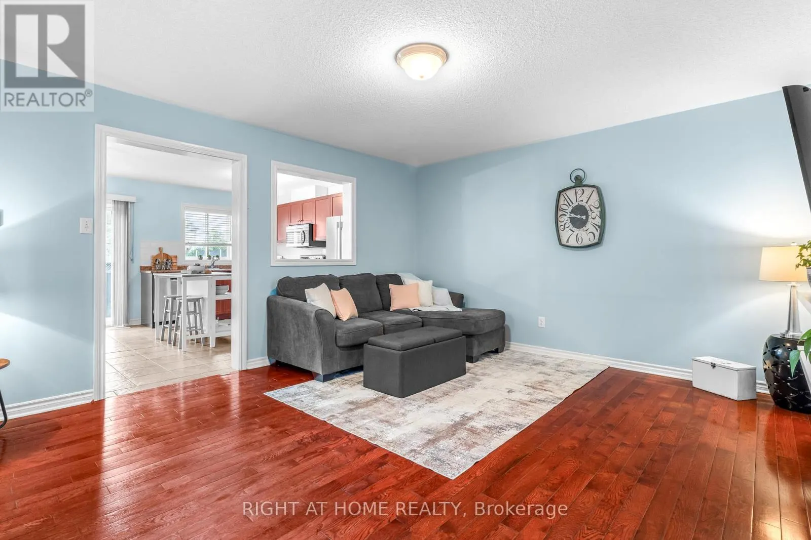 219 BANTING CRESCENT