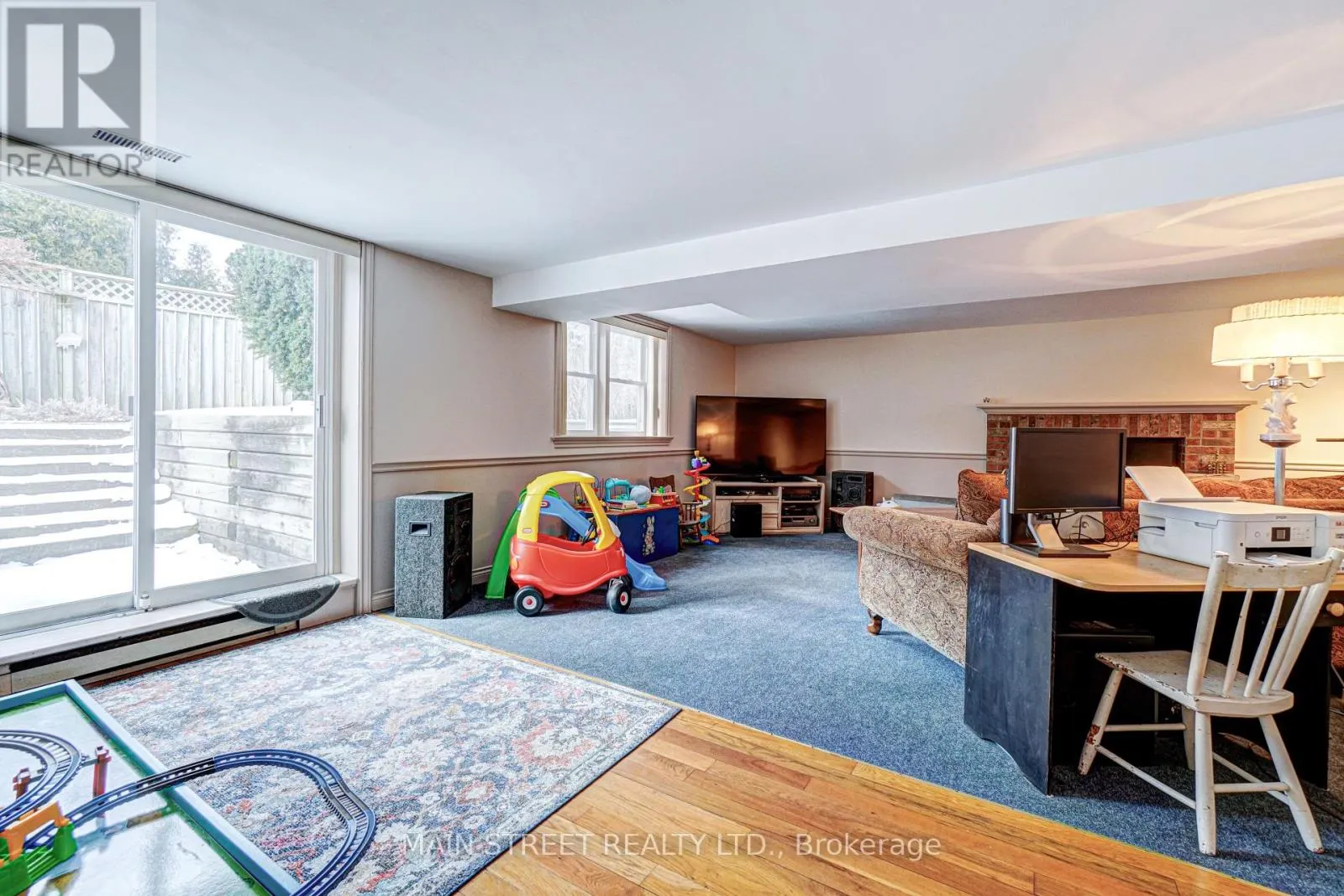 219 SECOND STREET