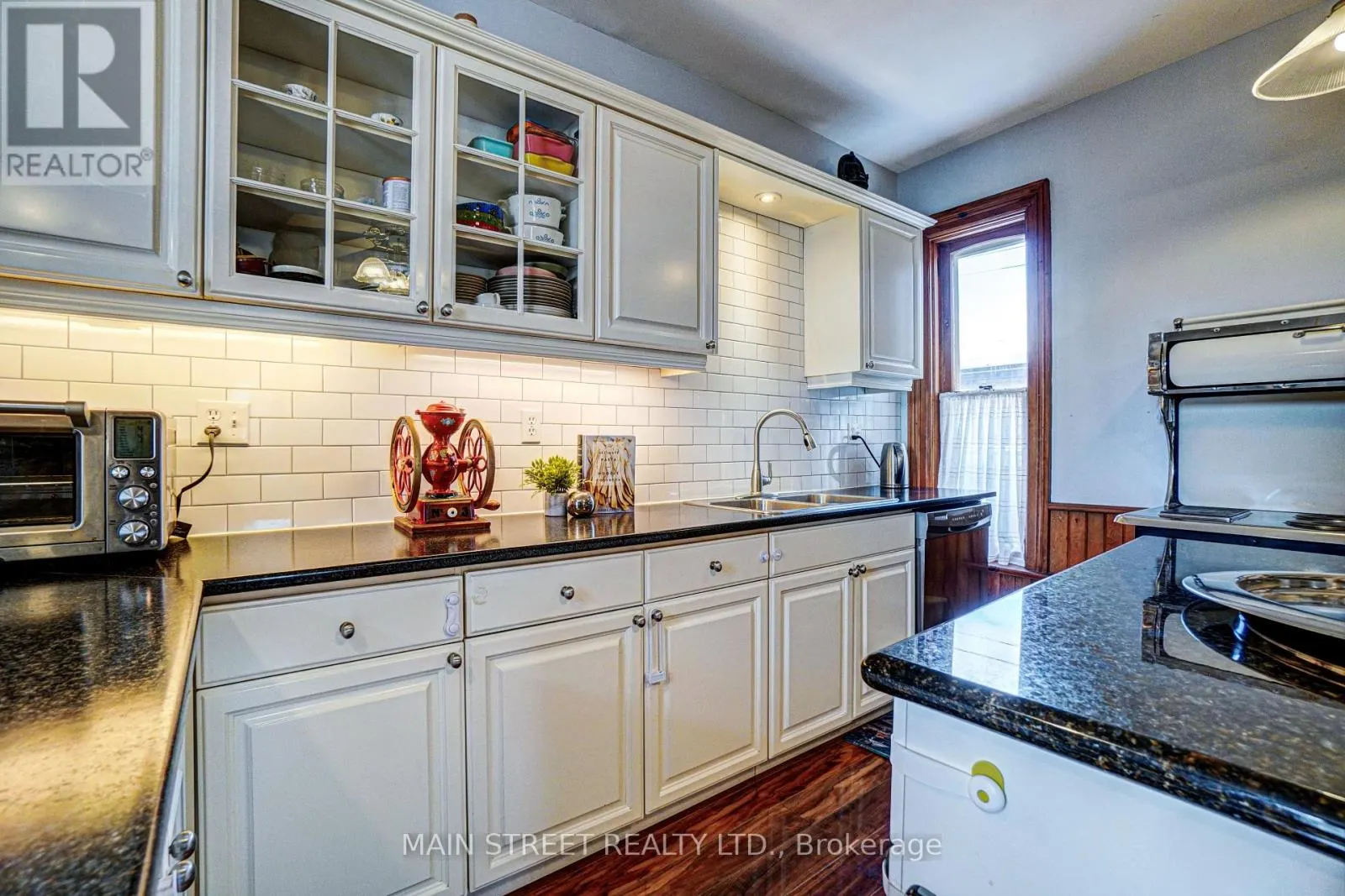 219 SECOND STREET