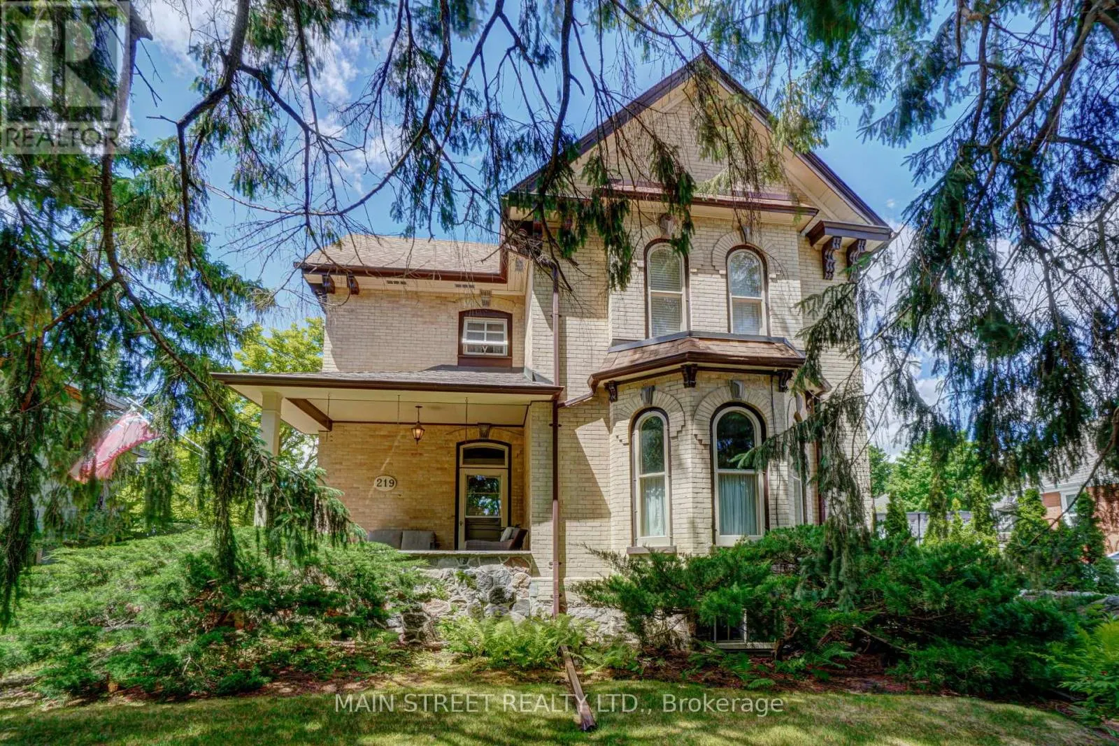 219 SECOND STREET