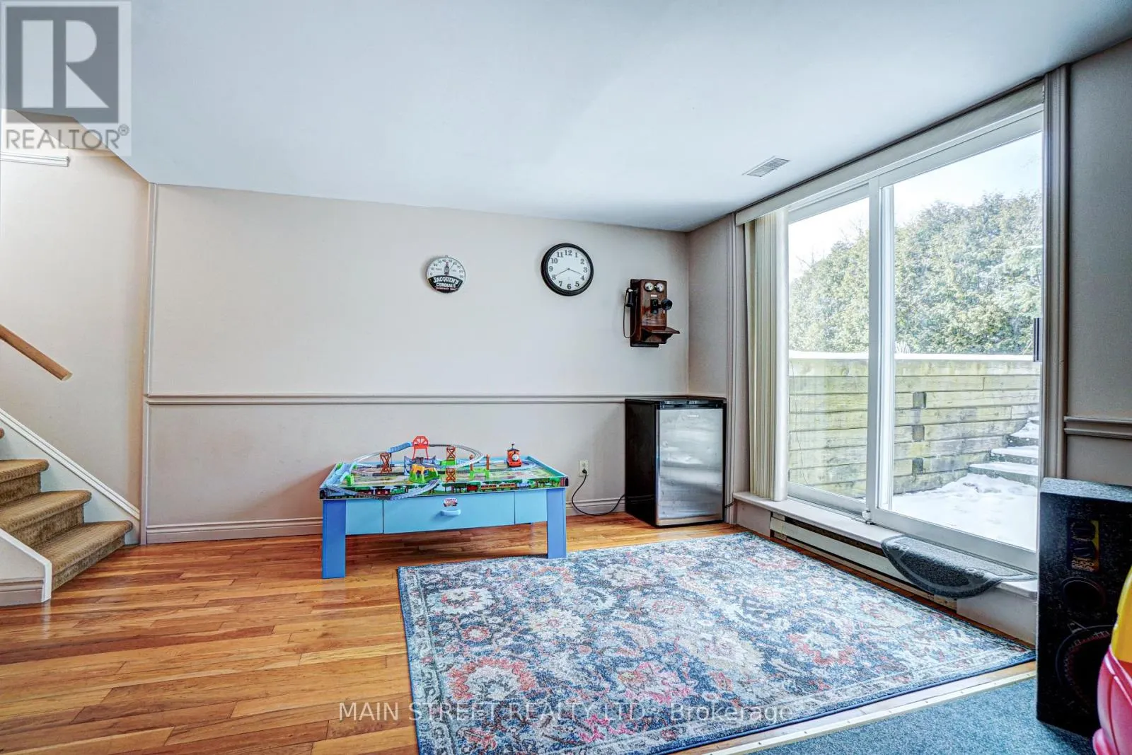 219 SECOND STREET