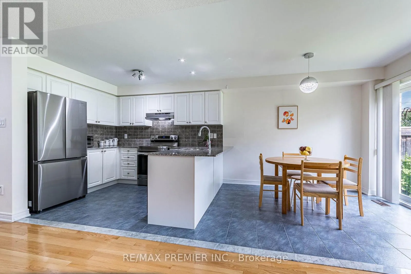 47 BARLI CRESCENT