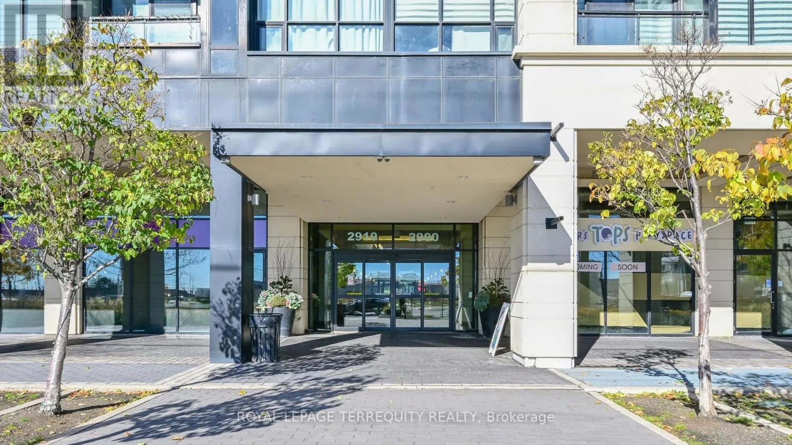 910 - 2900 HIGHWAY 7 STREET