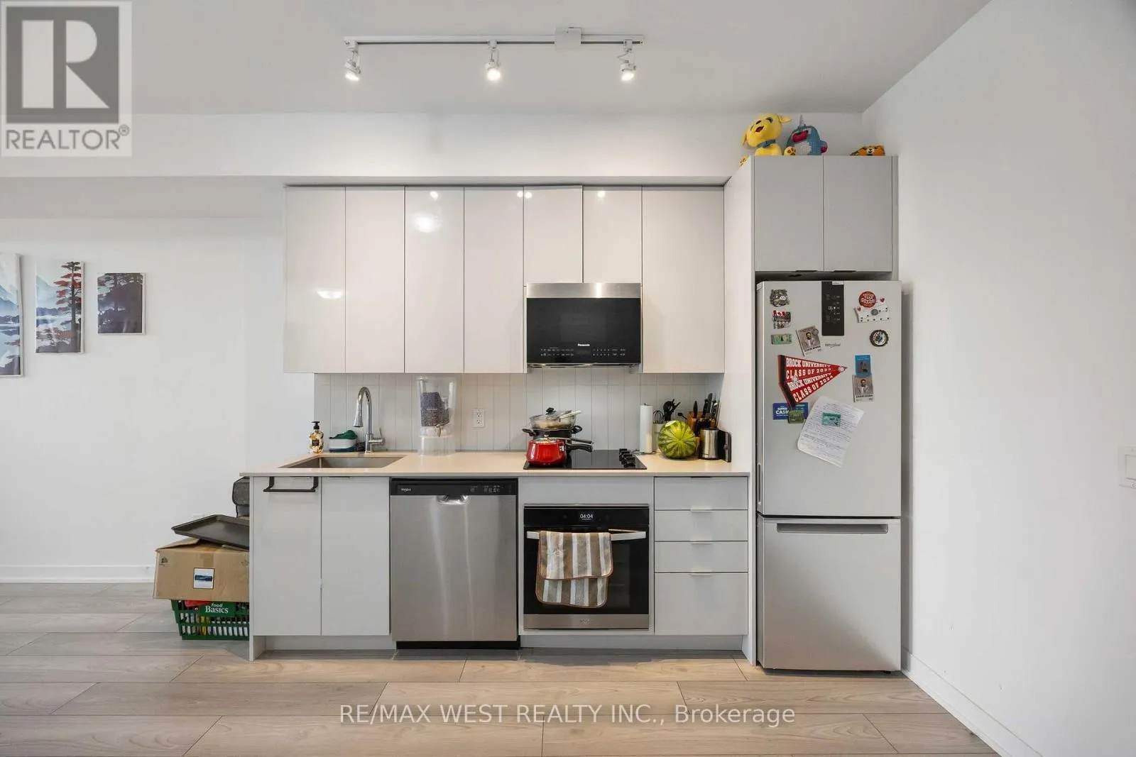 1225 - 498 CALDARI ROAD