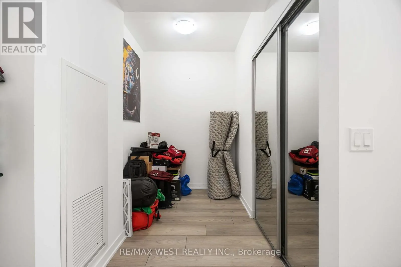 1225 - 498 CALDARI ROAD