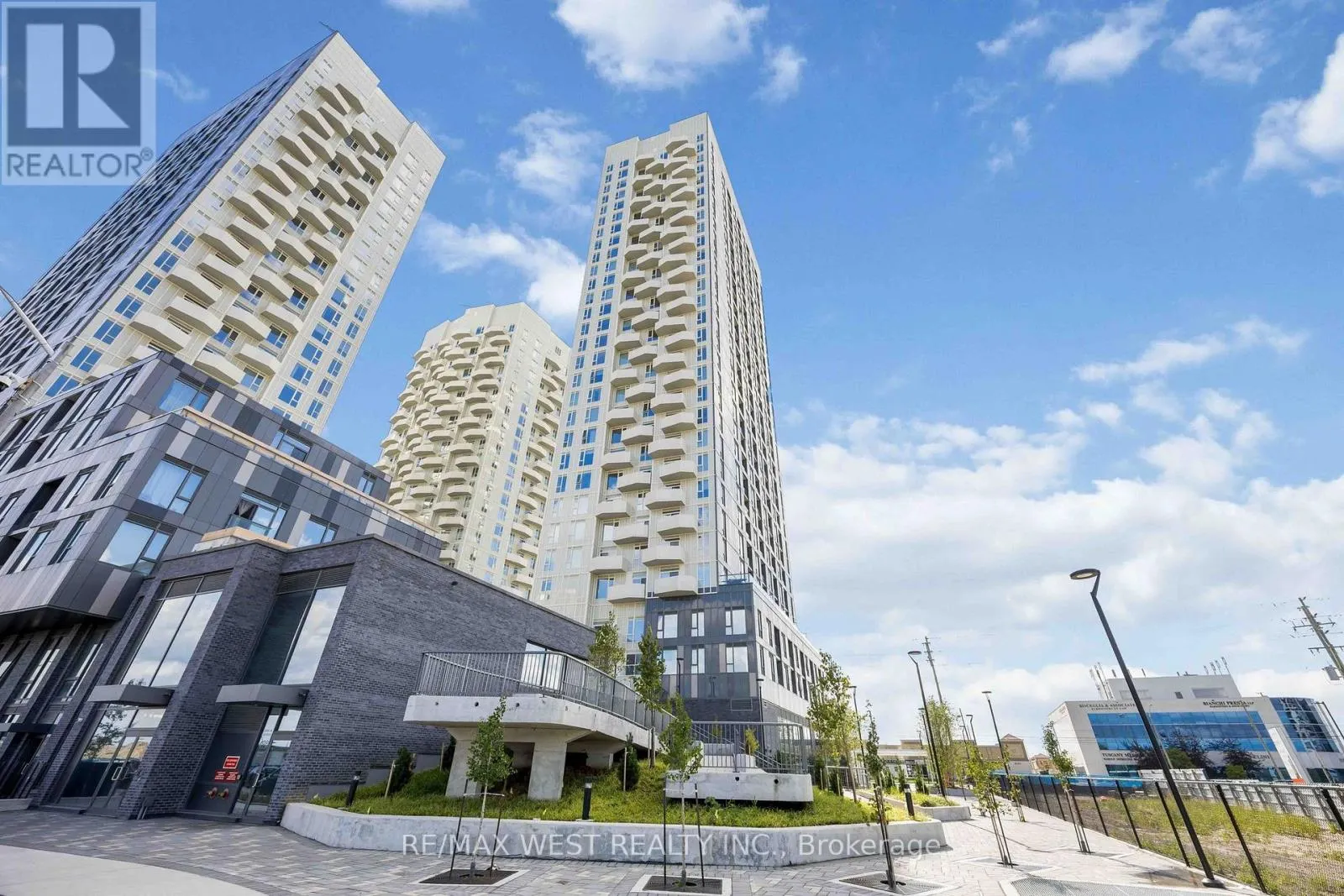 1225 - 498 CALDARI ROAD