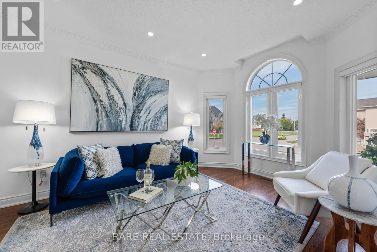 545 HIGHCLIFFE DRIVE