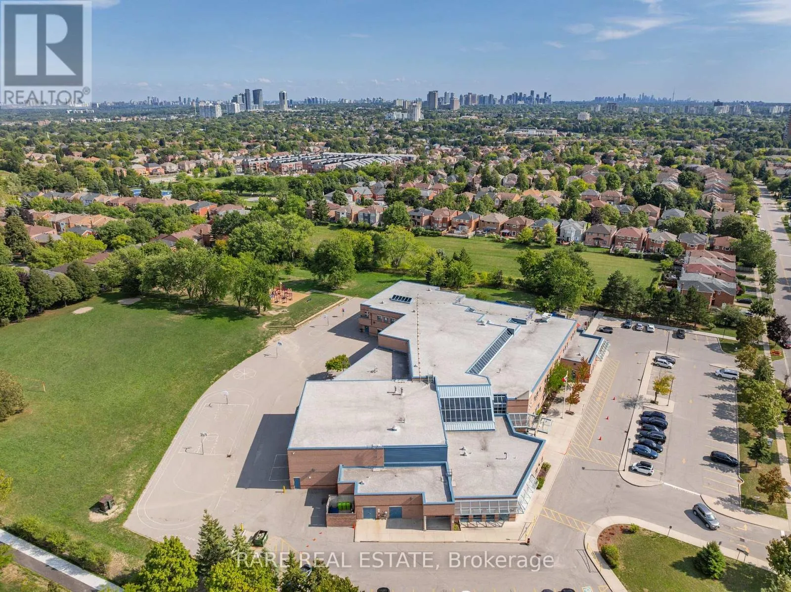 545 HIGHCLIFFE DRIVE