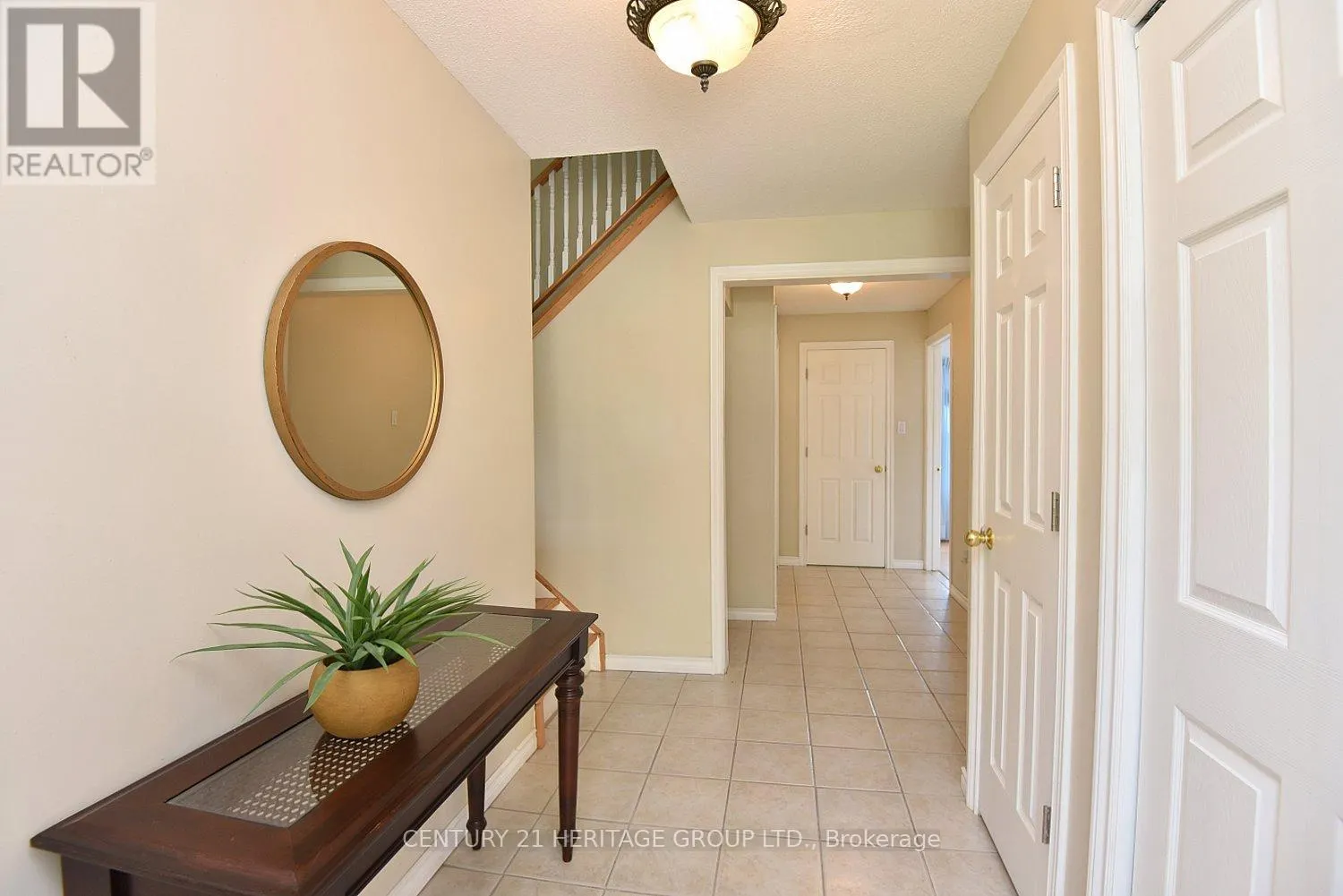 838 BORONIA CRESCENT