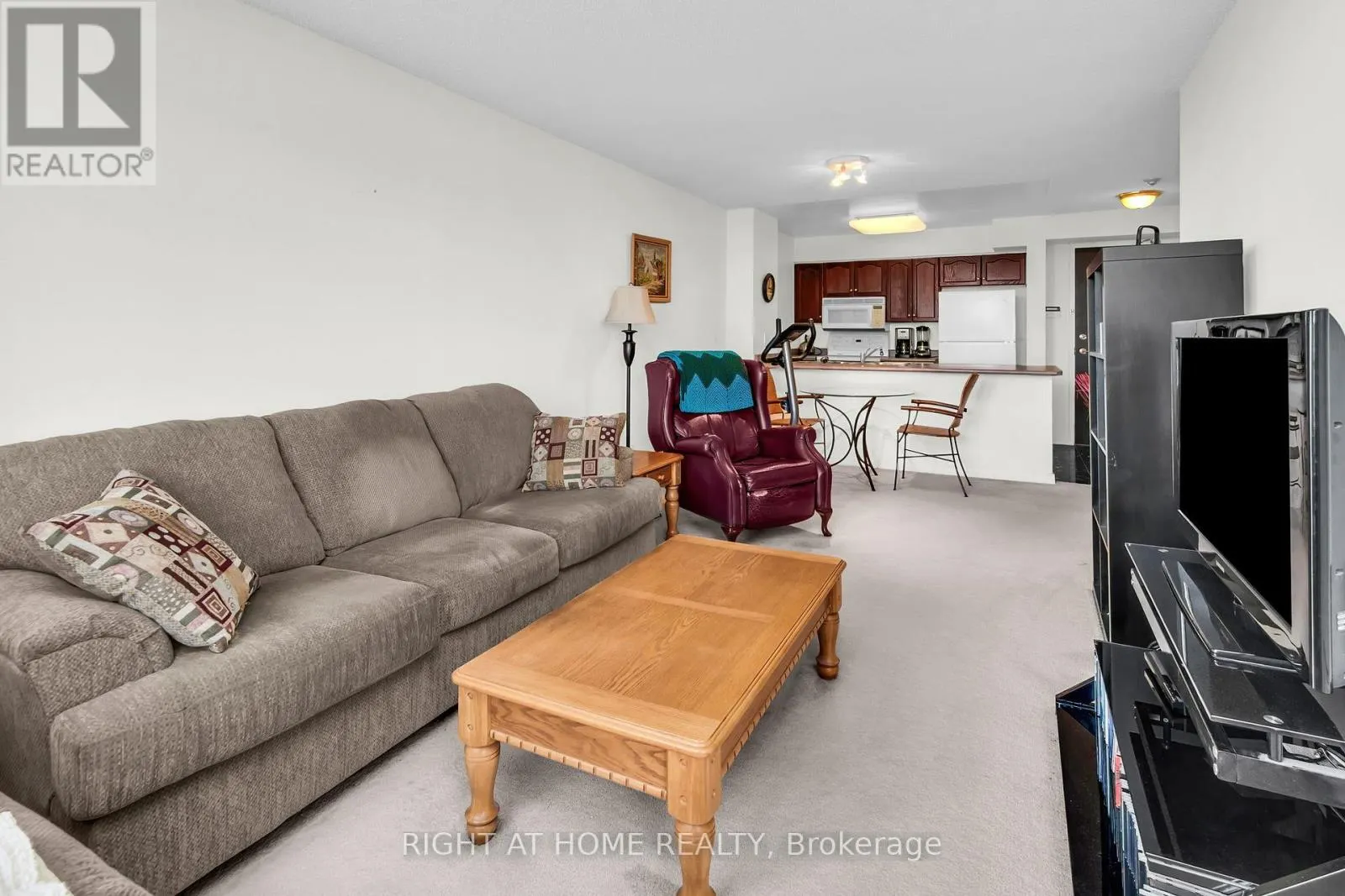 601 - 29 NORTHERN HTS DRIVE