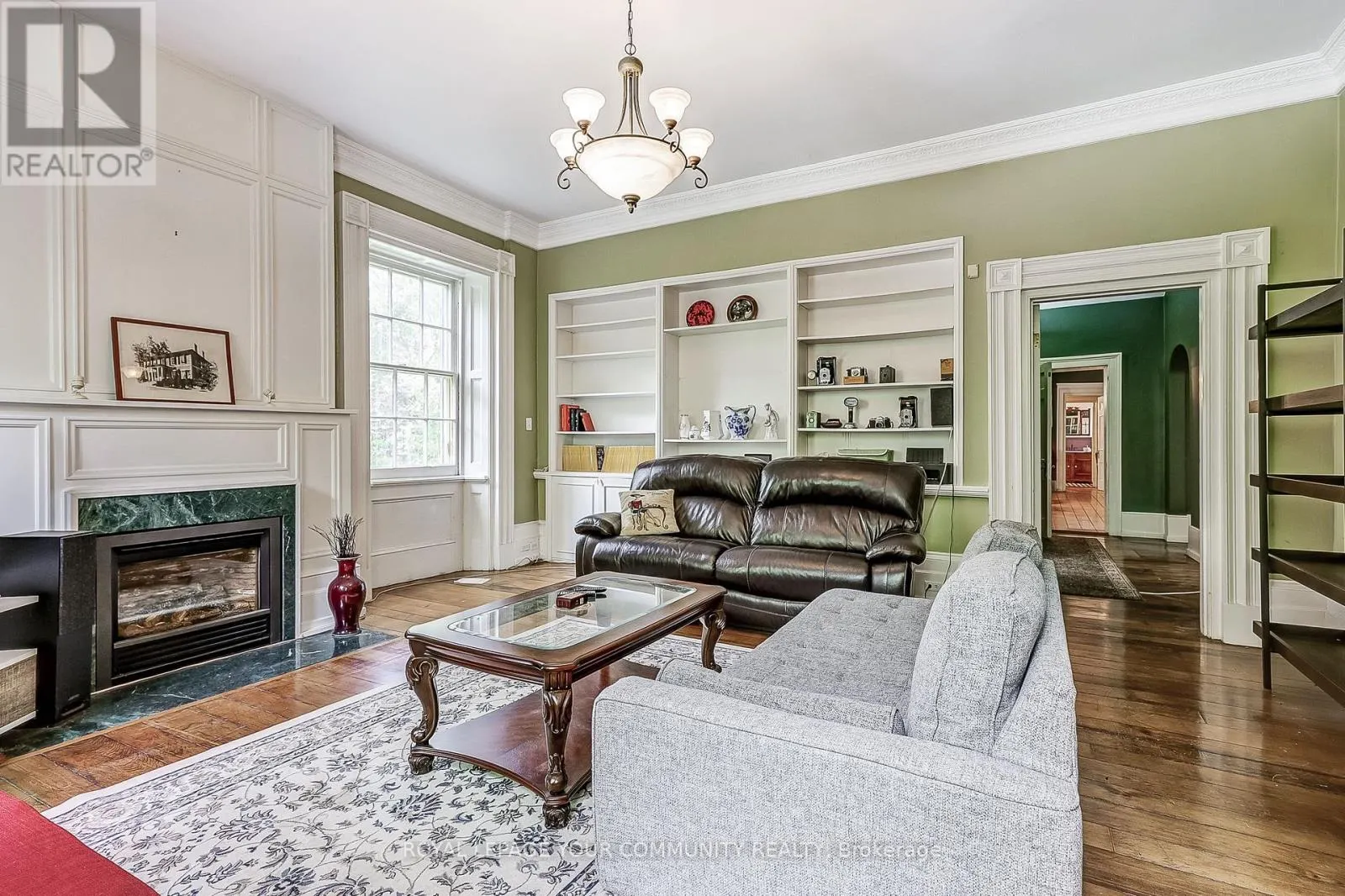 54 CRICKLEWOOD CRESCENT