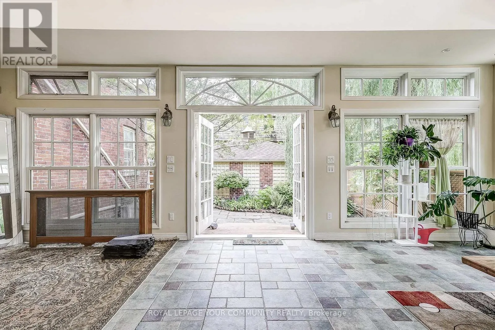 54 CRICKLEWOOD CRESCENT