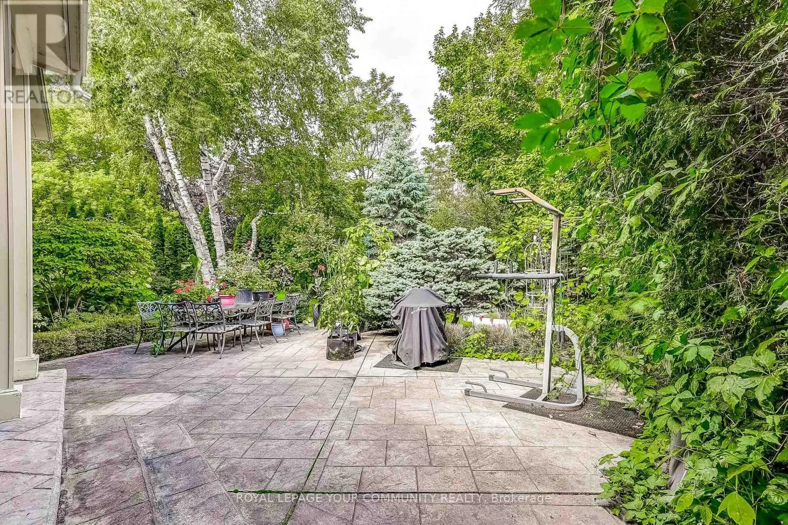 54 CRICKLEWOOD CRESCENT