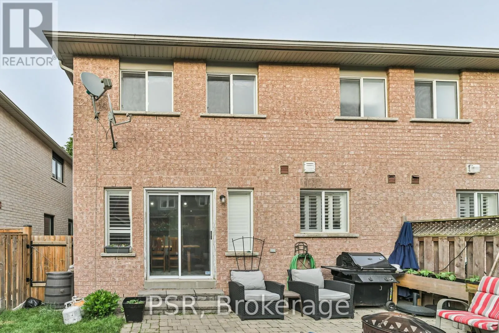 35 ARUNDEL DRIVE